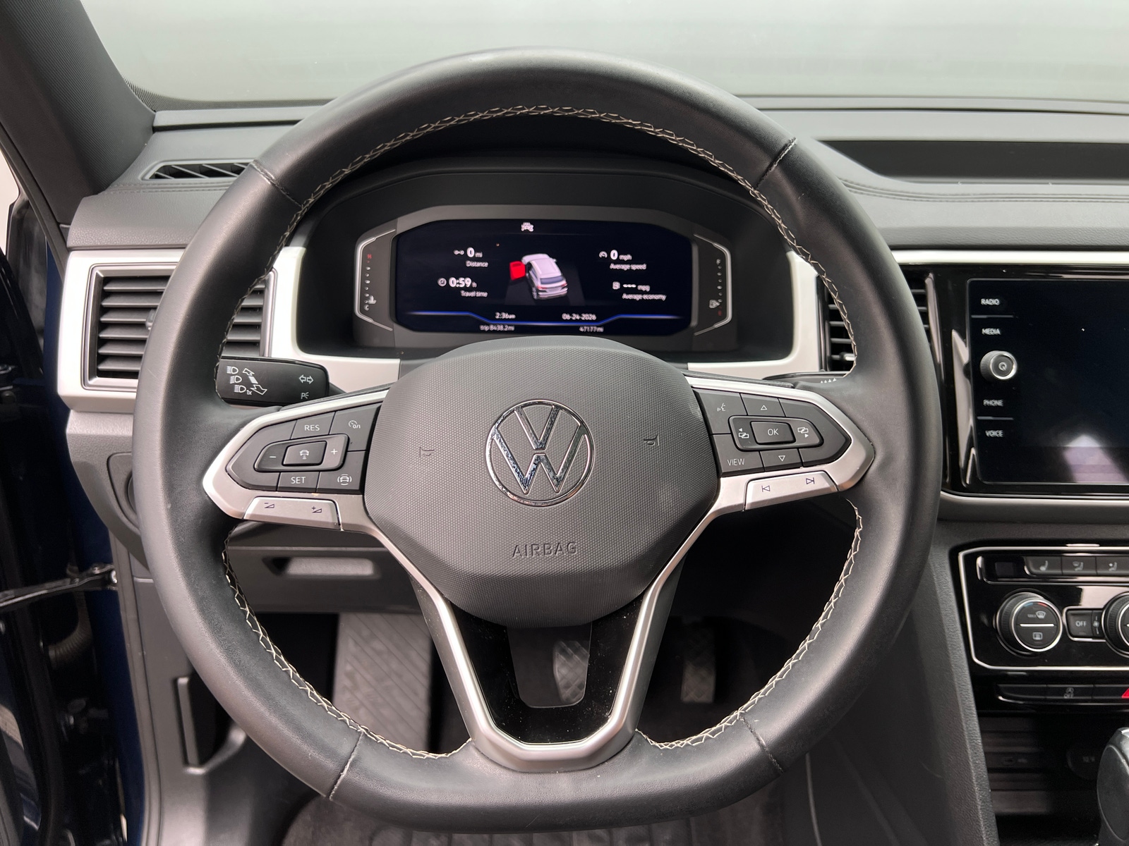 Thumbnail: 2022 Volkswagen Atlas - 4