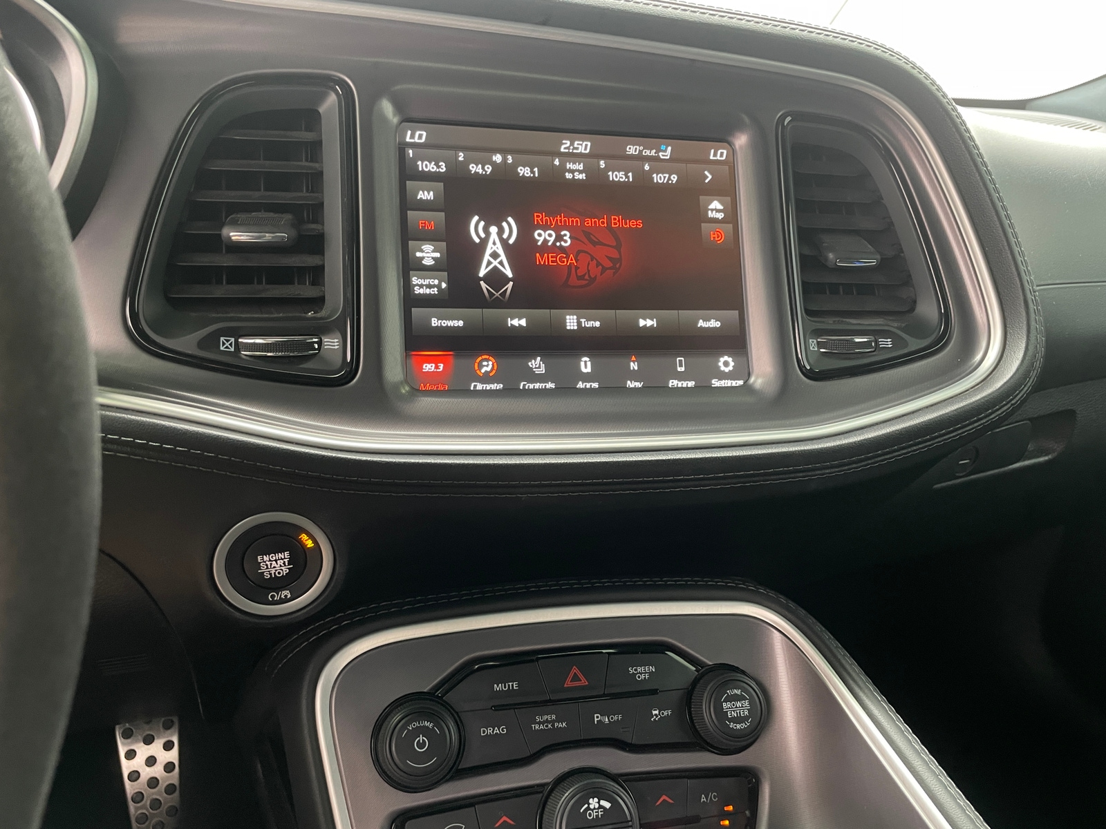 Thumbnail: 2020 Dodge Challenger - 2