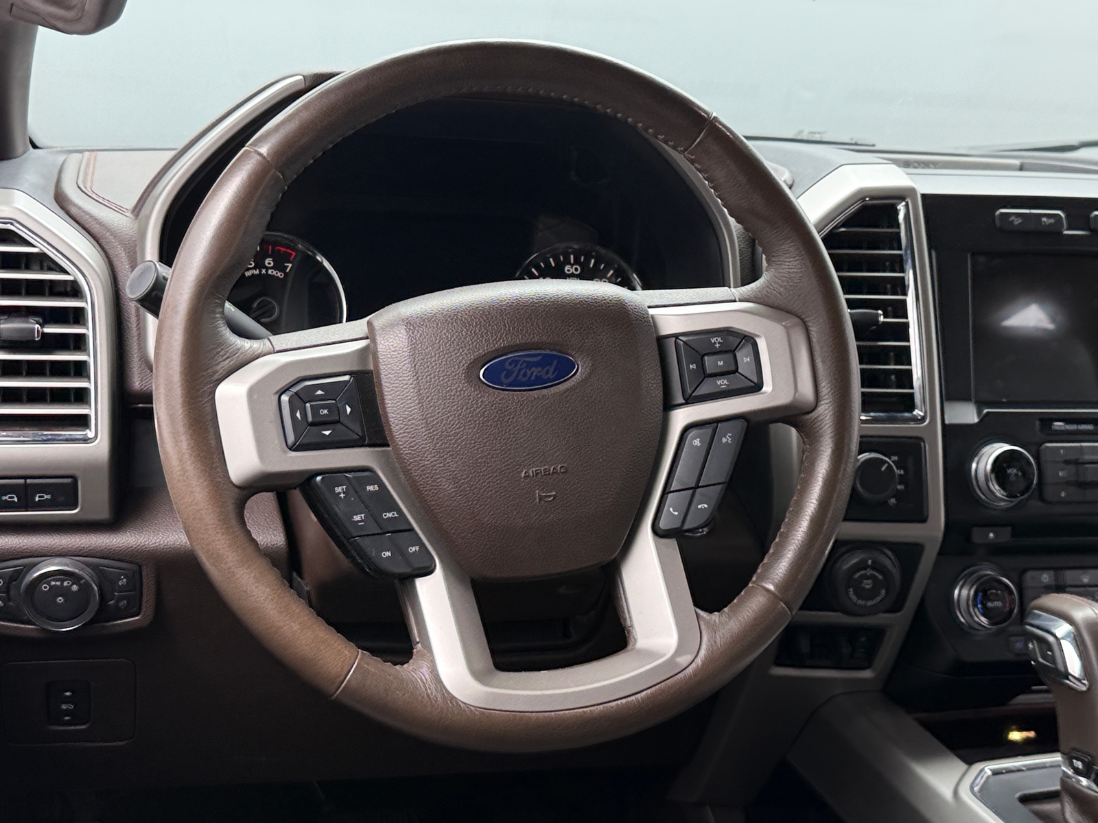 Thumbnail: 2016 Ford Econoline - 4