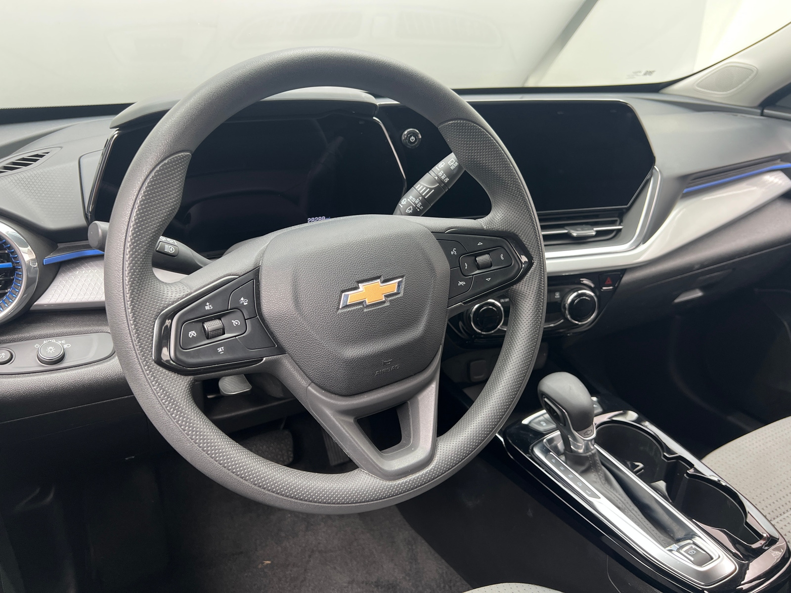 Thumbnail: 2025 Chevrolet Trax - 5