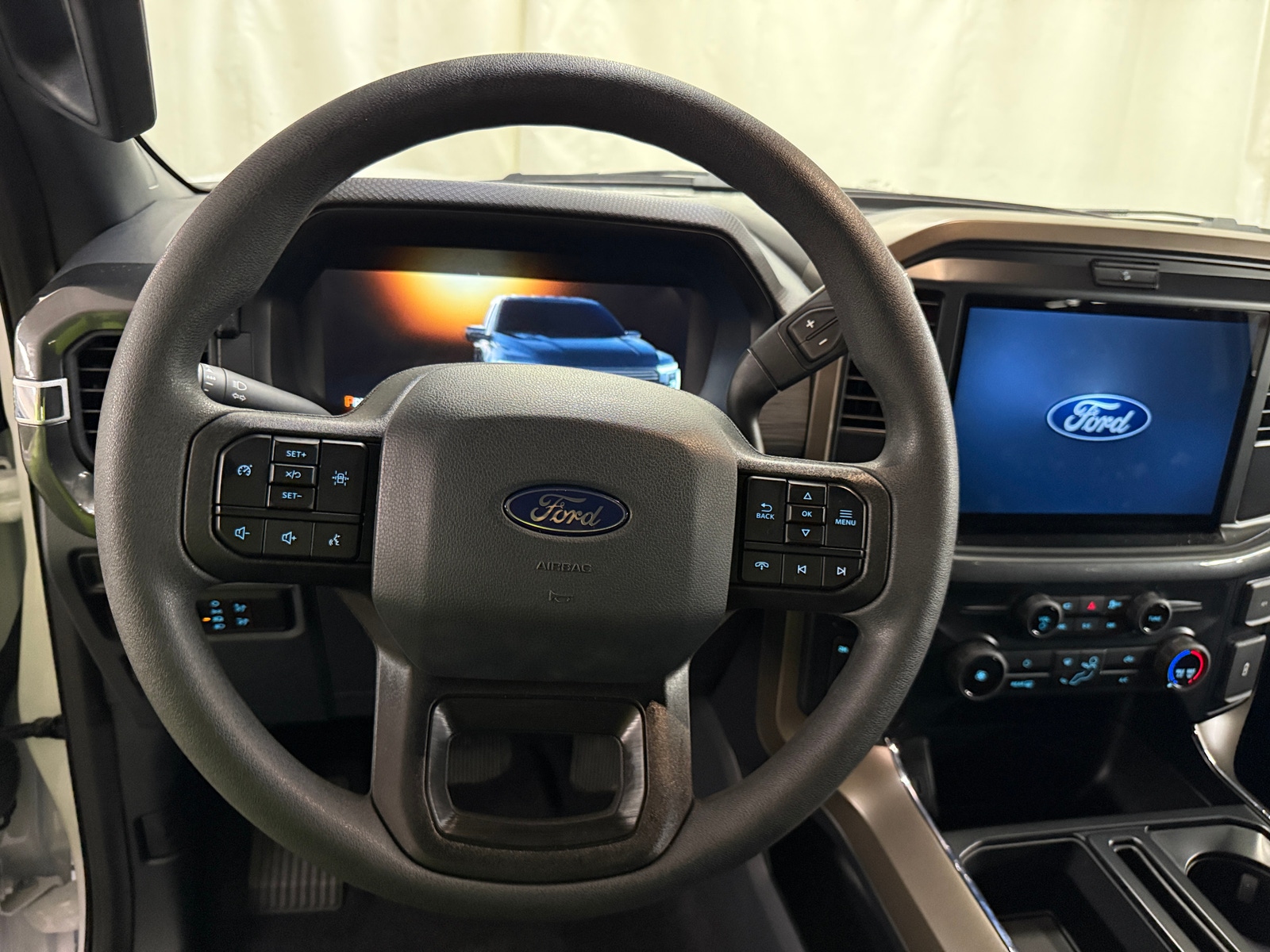 Thumbnail: 2025 Ford Econoline - 5
