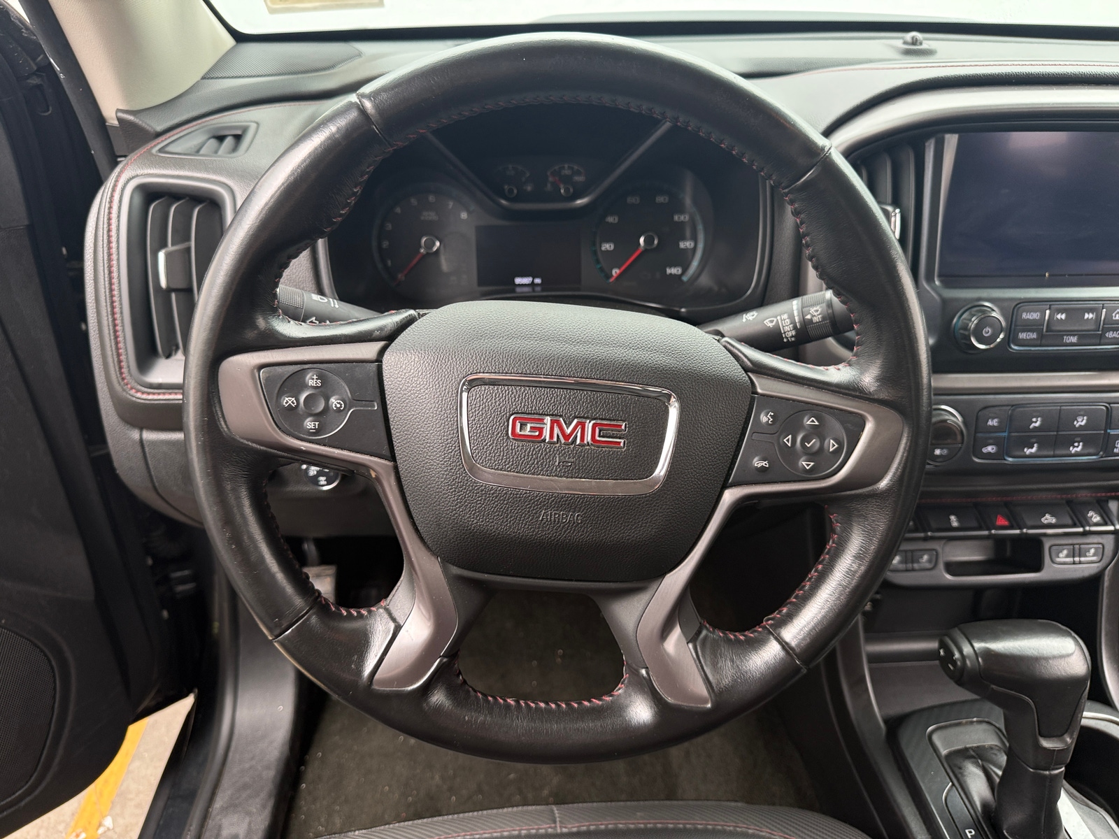 Thumbnail: 2018 GMC Canyon - 5