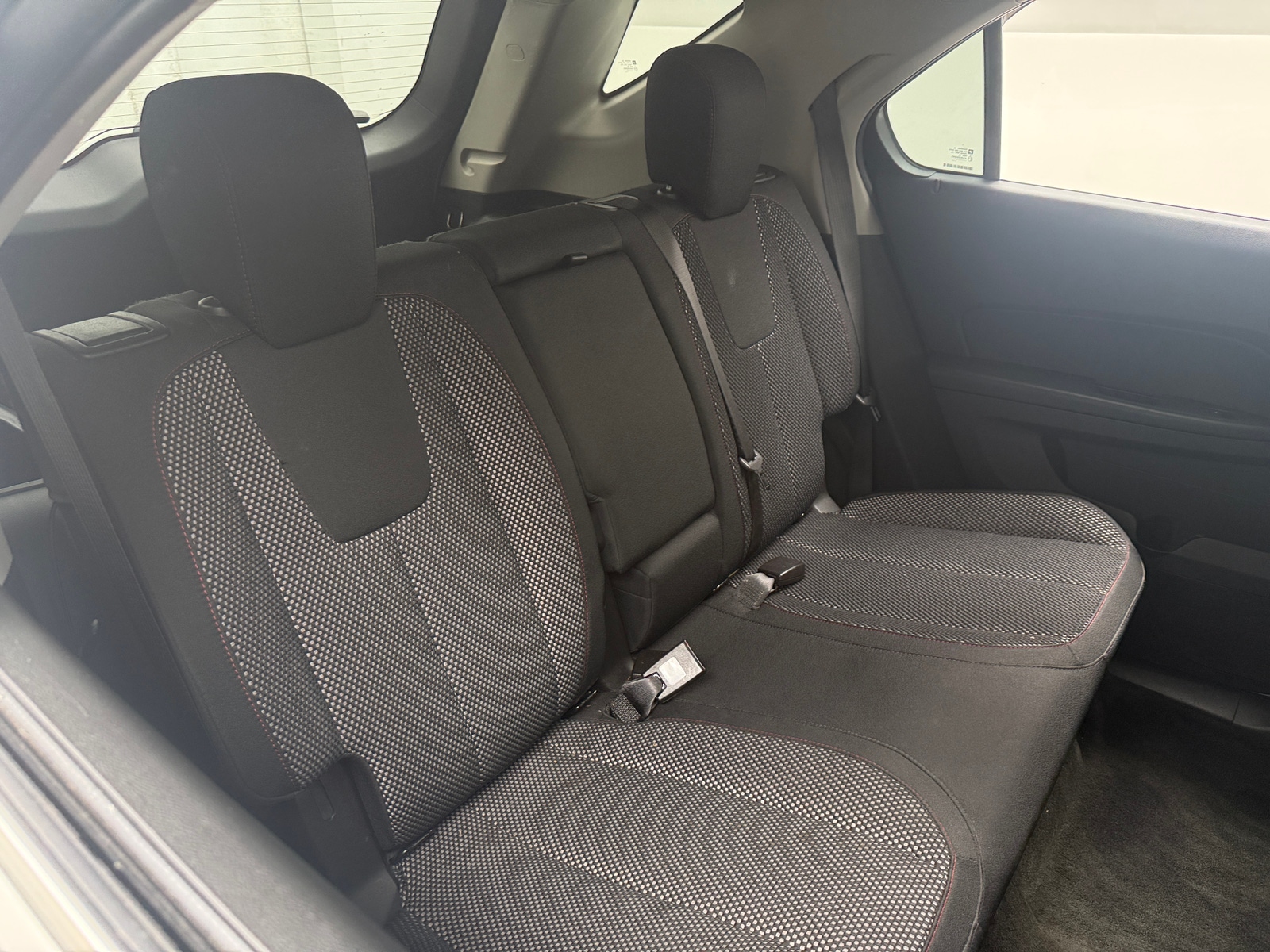Thumbnail: 2017 Chevrolet Equinox - 6