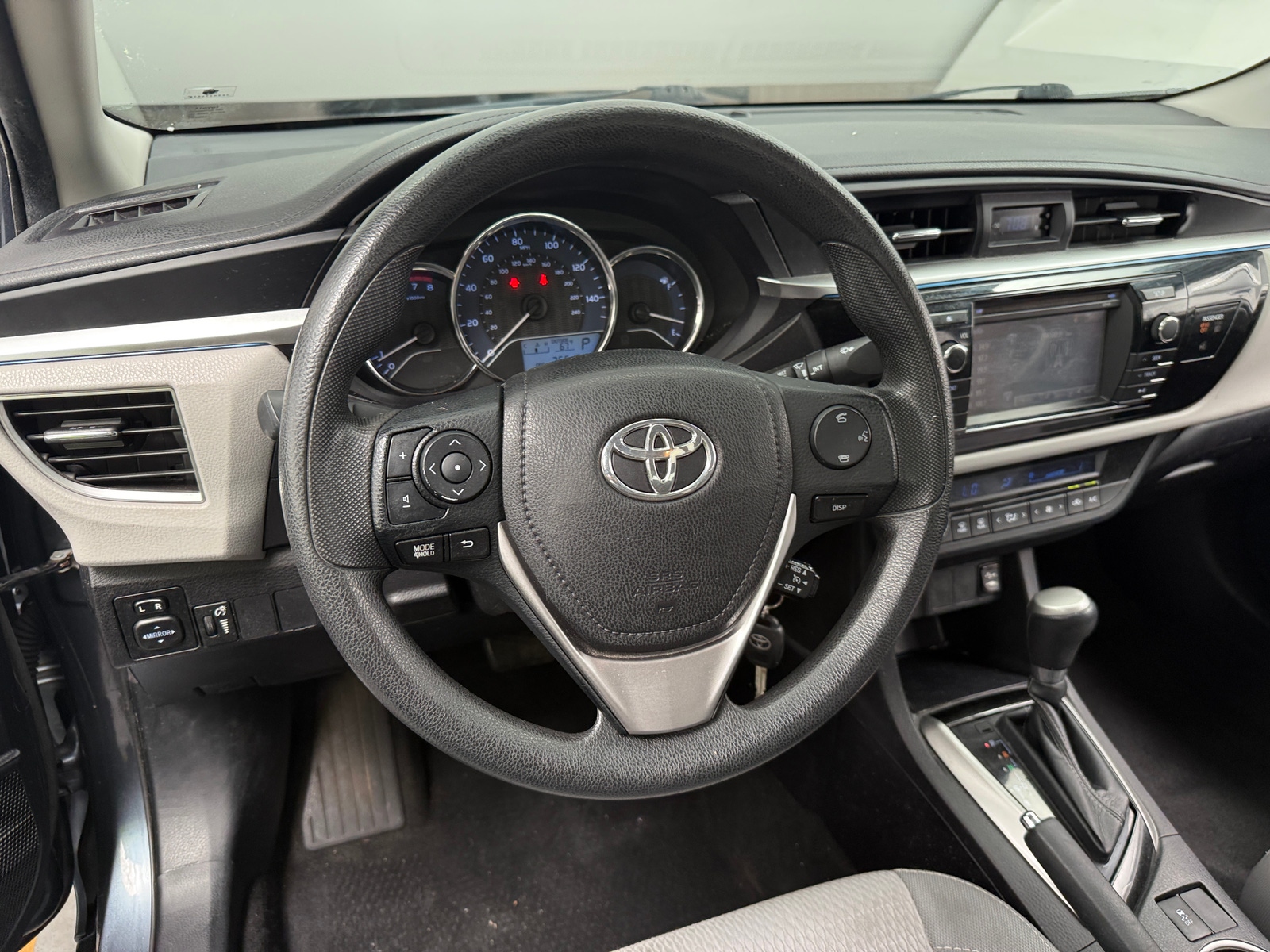 Thumbnail: 2015 Toyota Corolla - 5