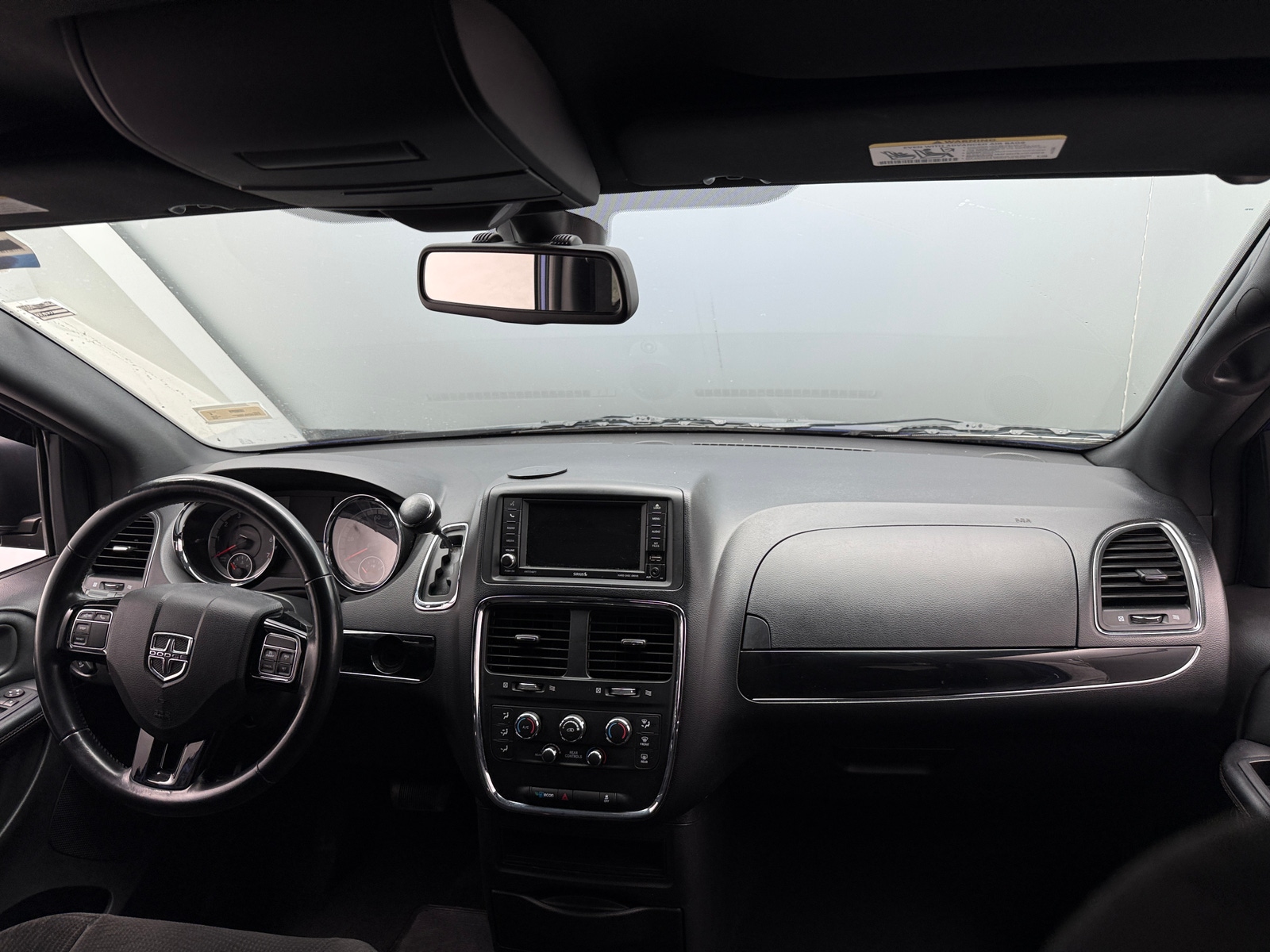 Thumbnail: 2019 Dodge Grand Caravan - 3