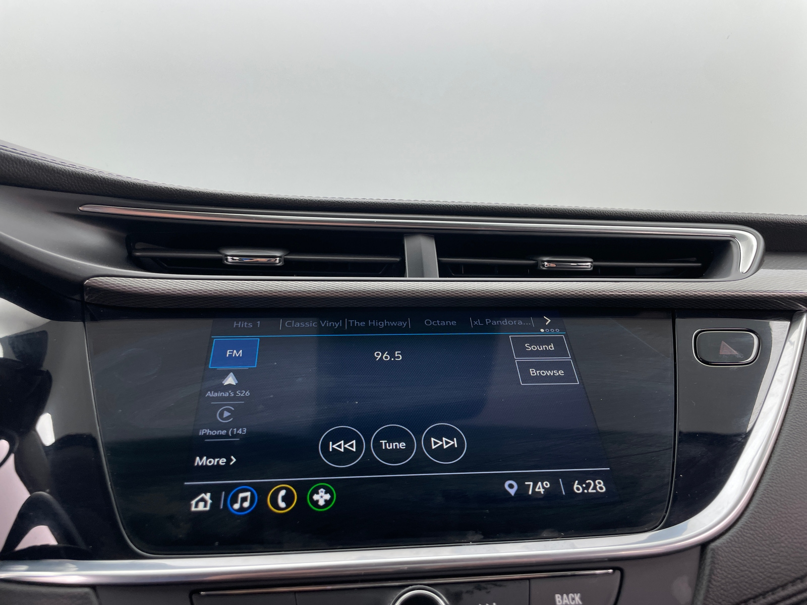 Thumbnail: 2021 Buick Encore GX - 3