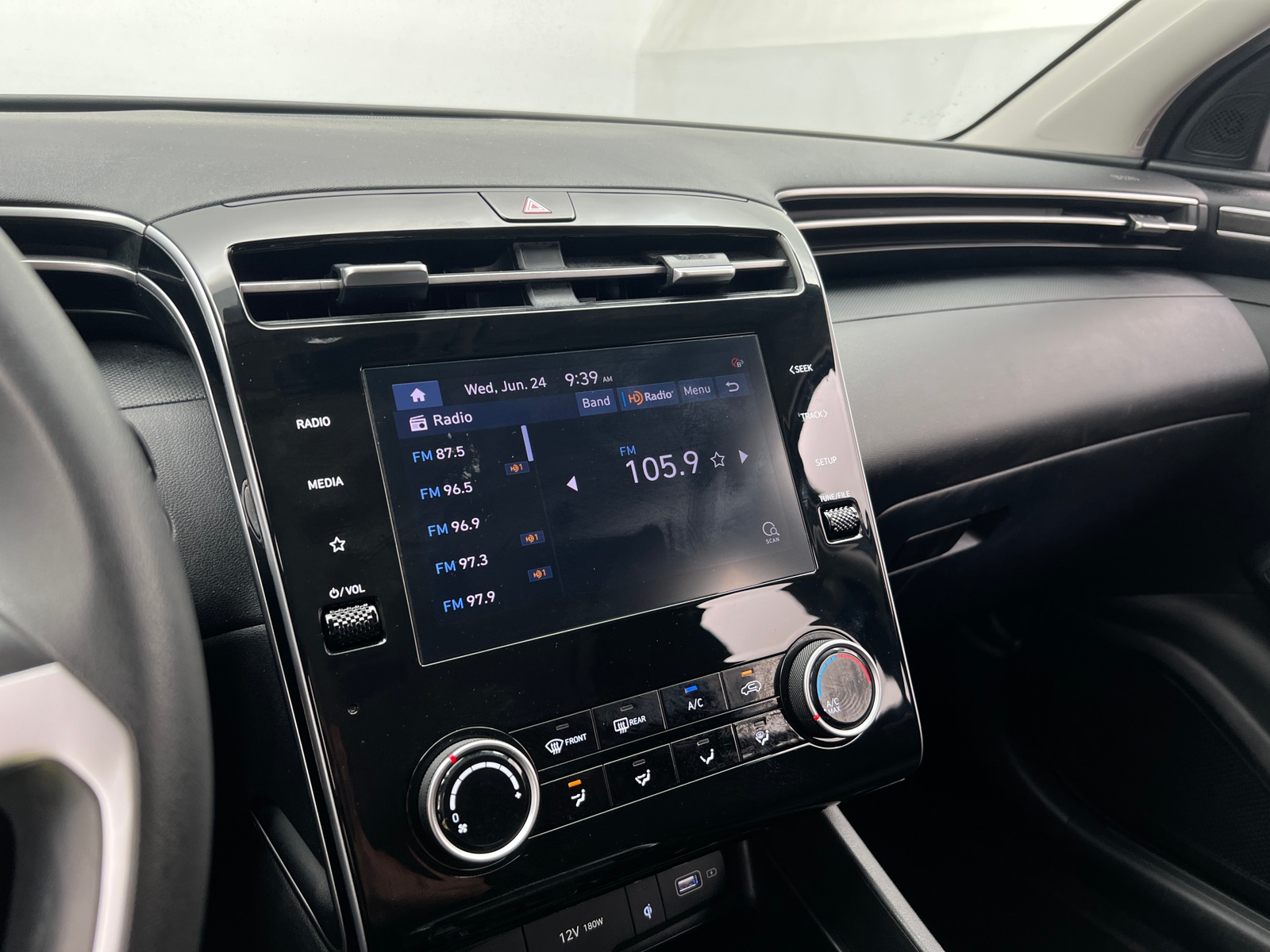 Thumbnail: 2023 Hyundai Tucson - 4