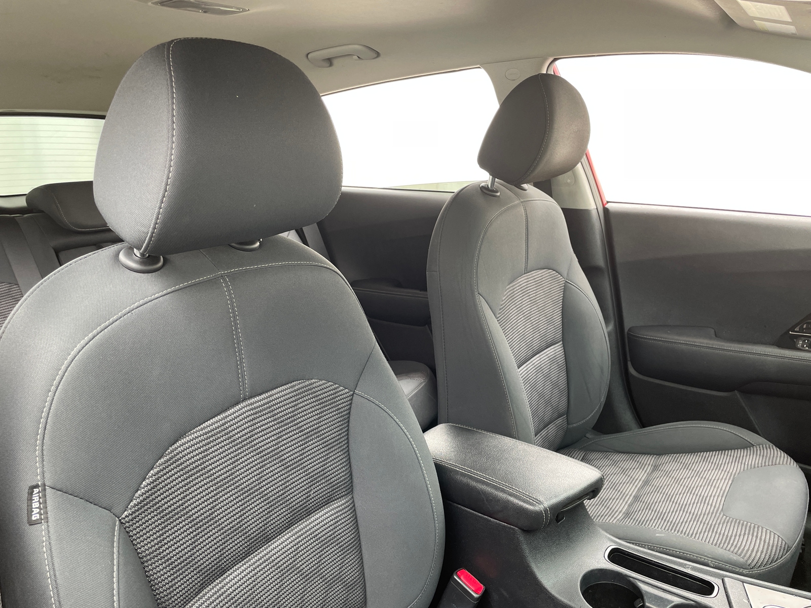 Thumbnail: 2021 Kia Niro - 2
