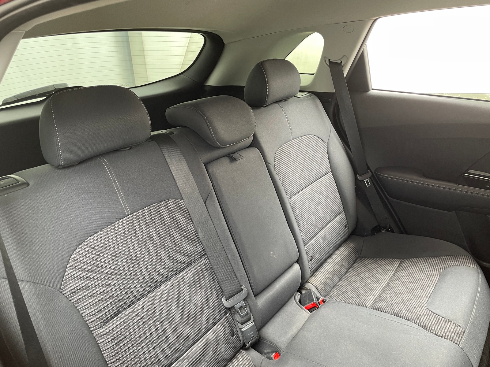 Thumbnail: 2021 Kia Niro - 6