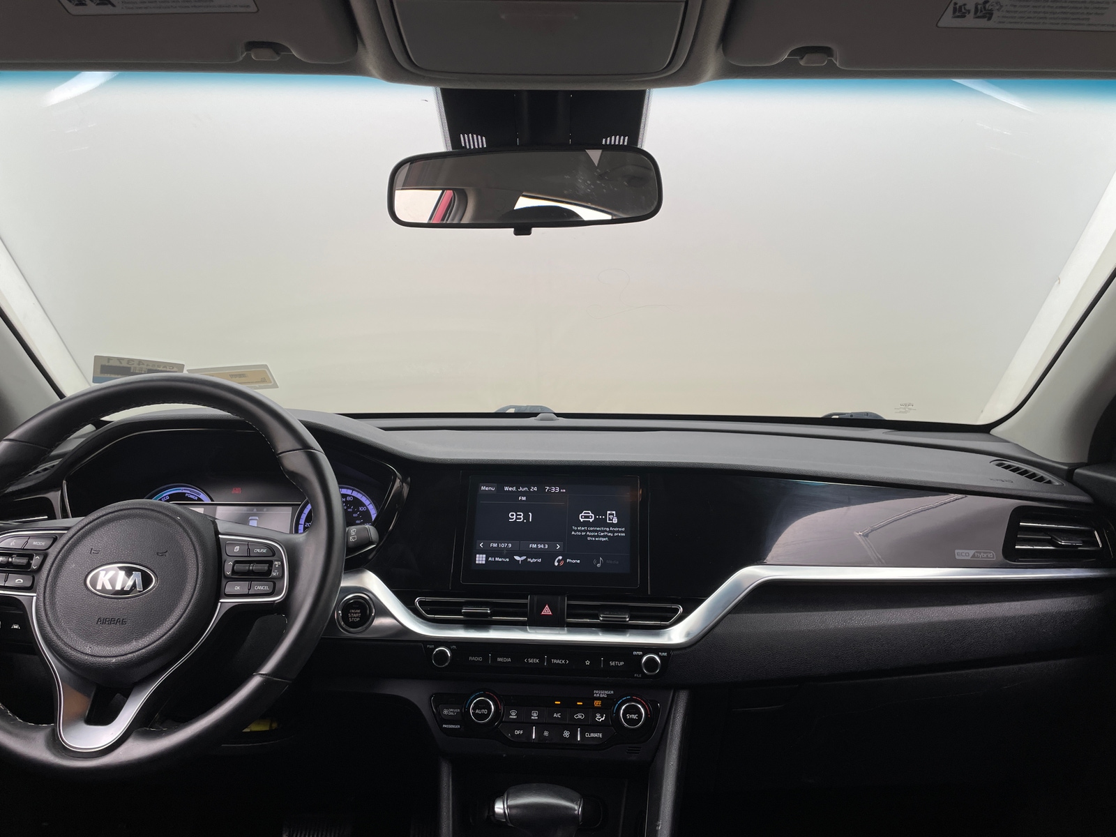 Thumbnail: 2021 Kia Niro - 3