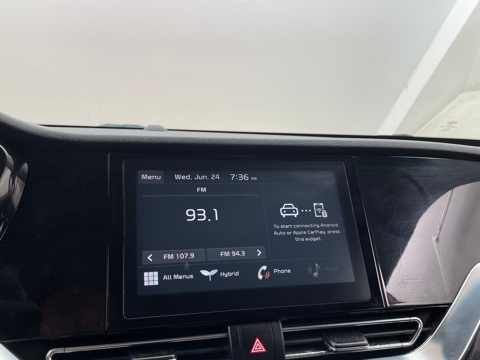 Thumbnail: 2021 Kia Niro - 4