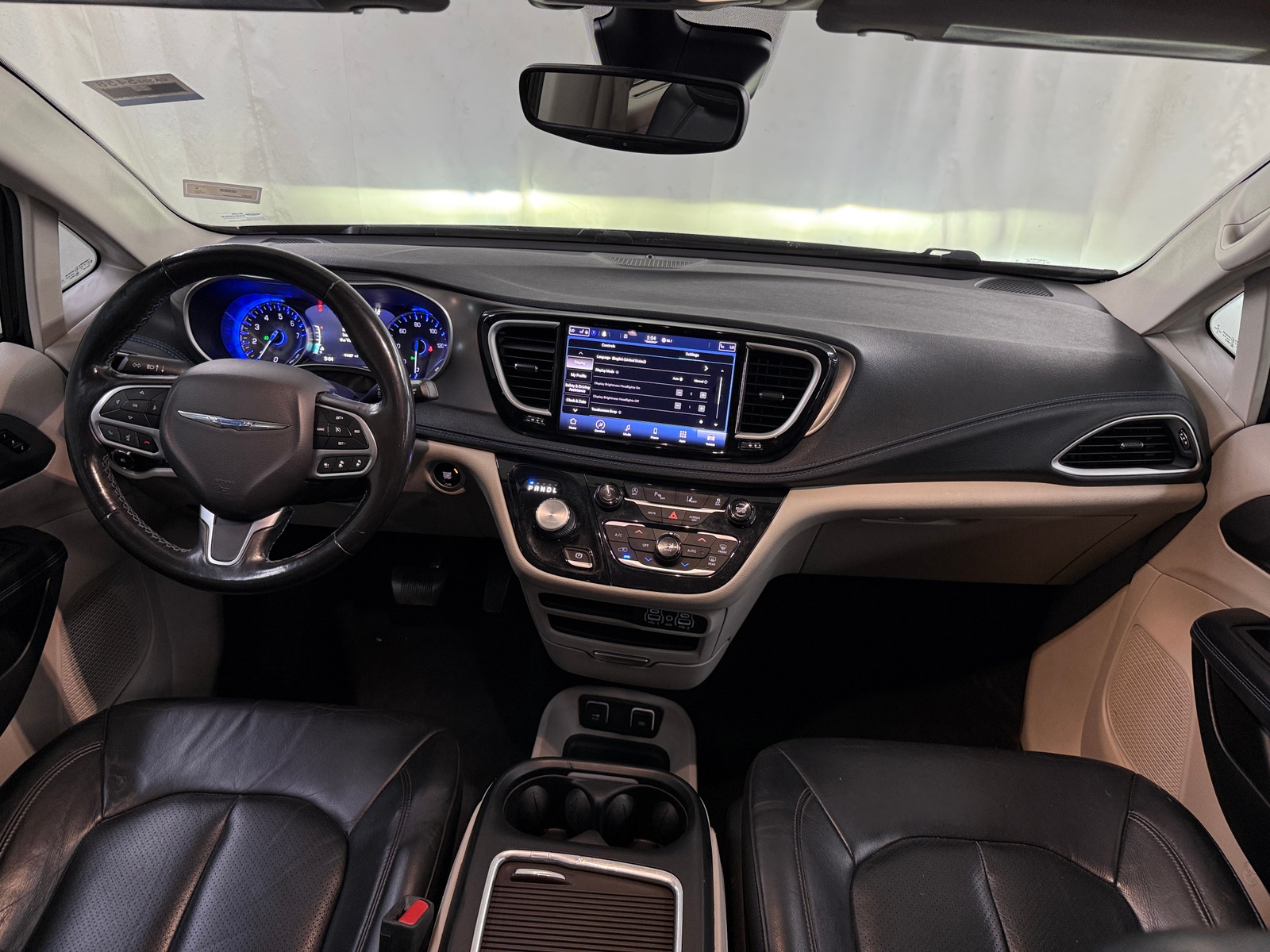 Thumbnail: 2021 Chrysler Pacifica - 2