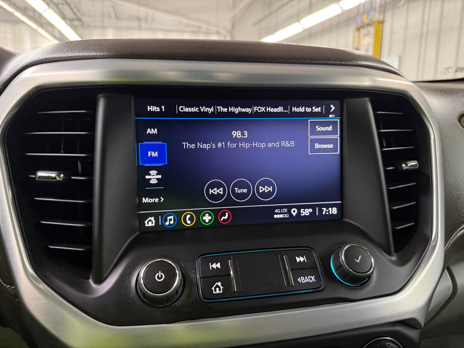 Thumbnail: 2021 GMC Acadia - 4