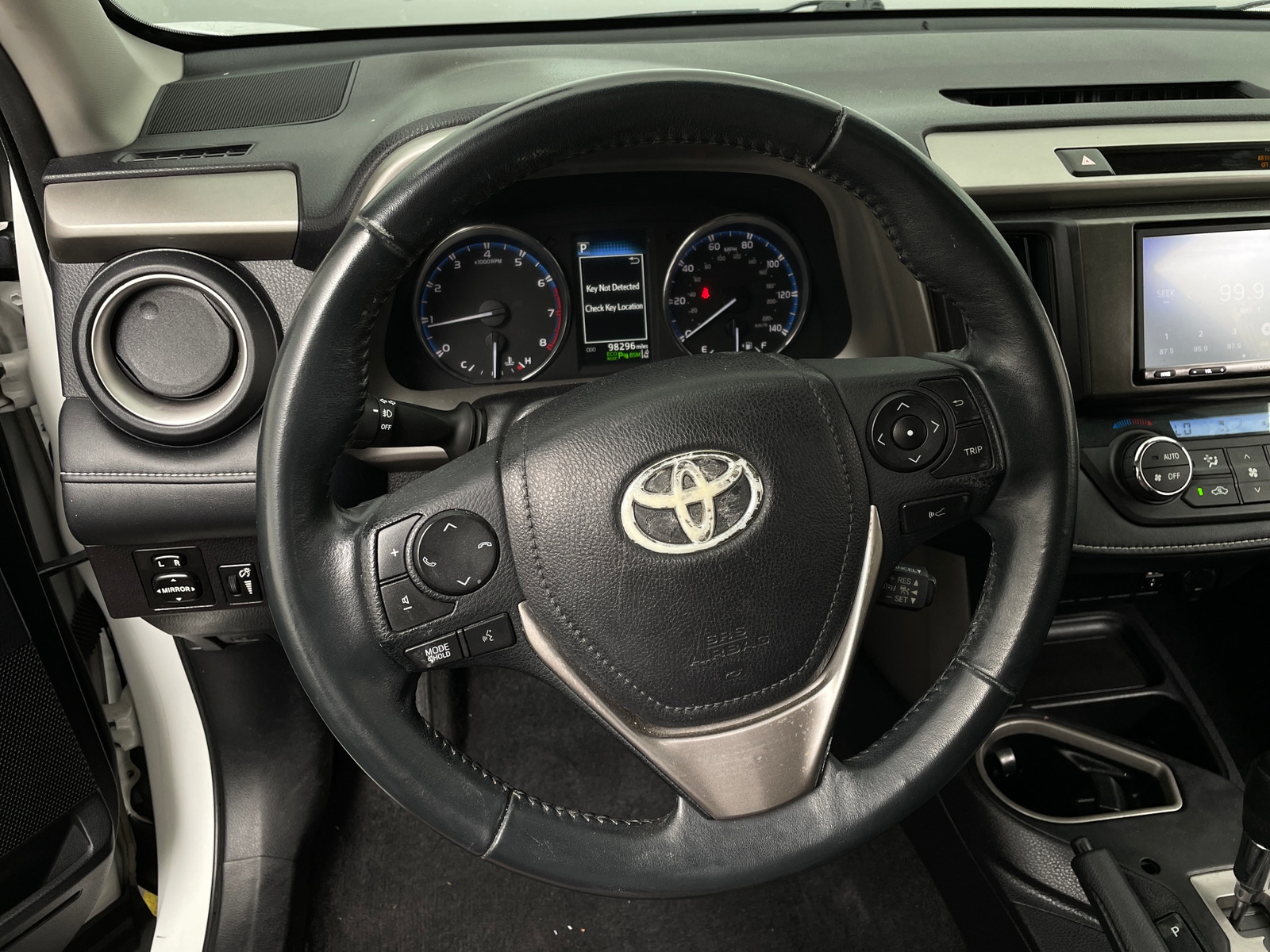 Thumbnail: 2016 Toyota RAV4 - 5