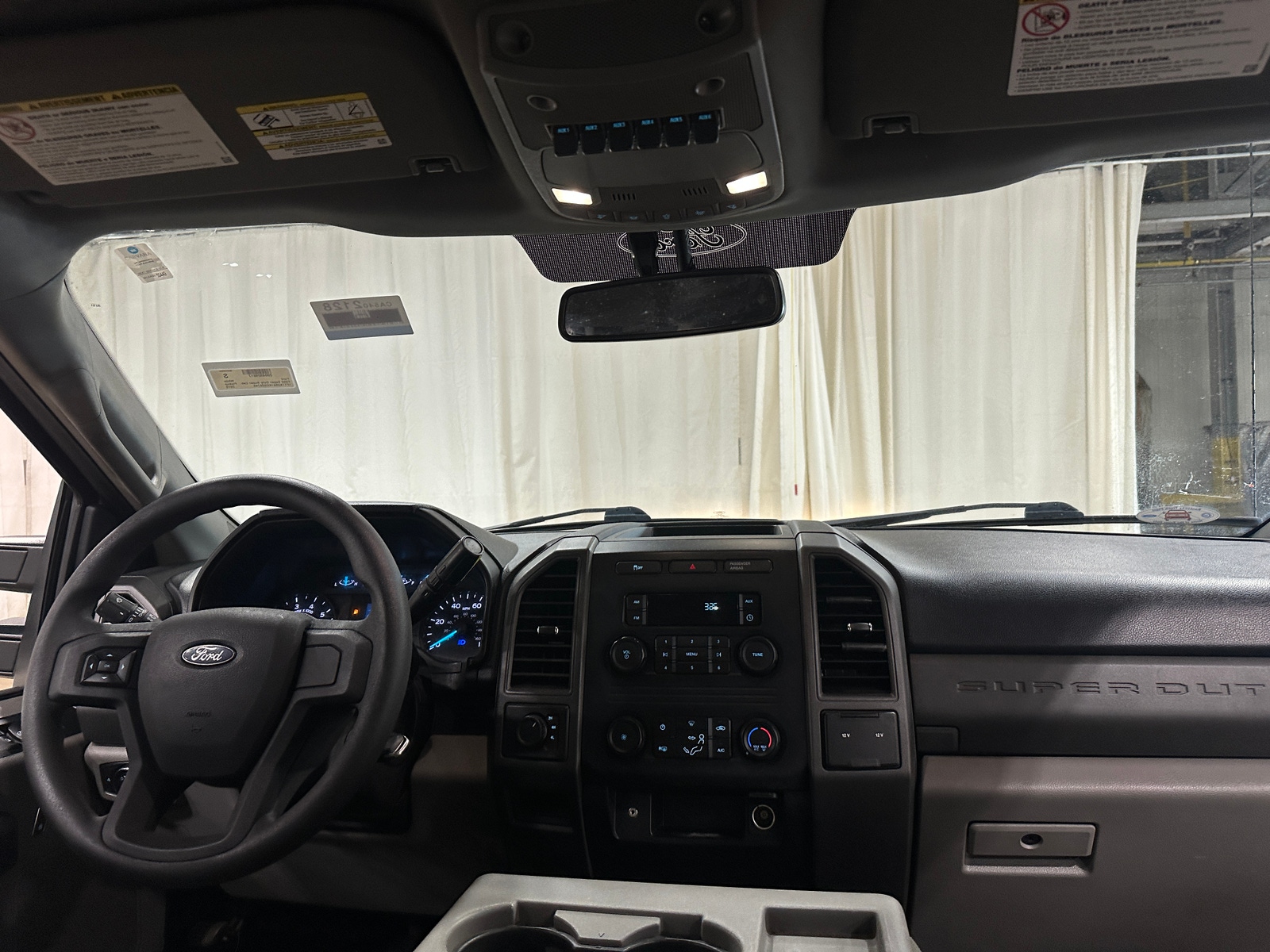 Thumbnail: 2019 Ford Econoline - 3