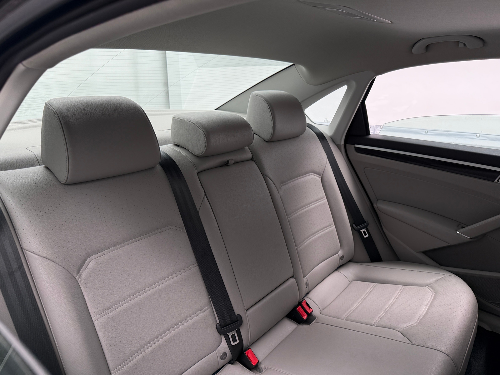 Thumbnail: 2019 Volkswagen Passat - 5
