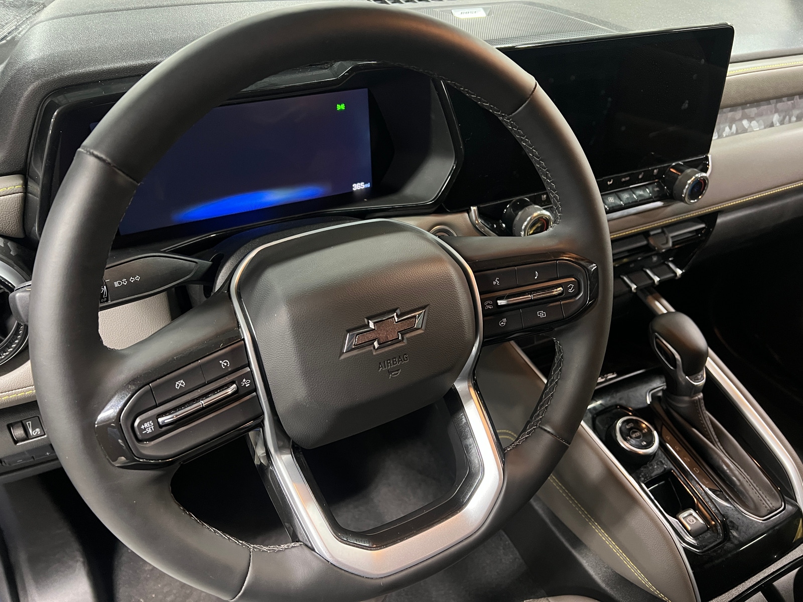 Thumbnail: 2025 Chevrolet Colorado - 4
