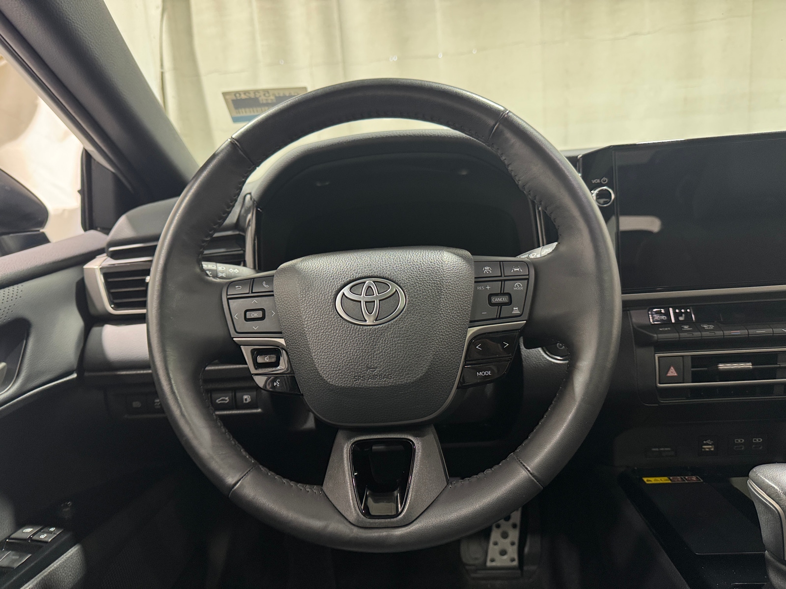 Thumbnail: 2025 Toyota Camry - 4