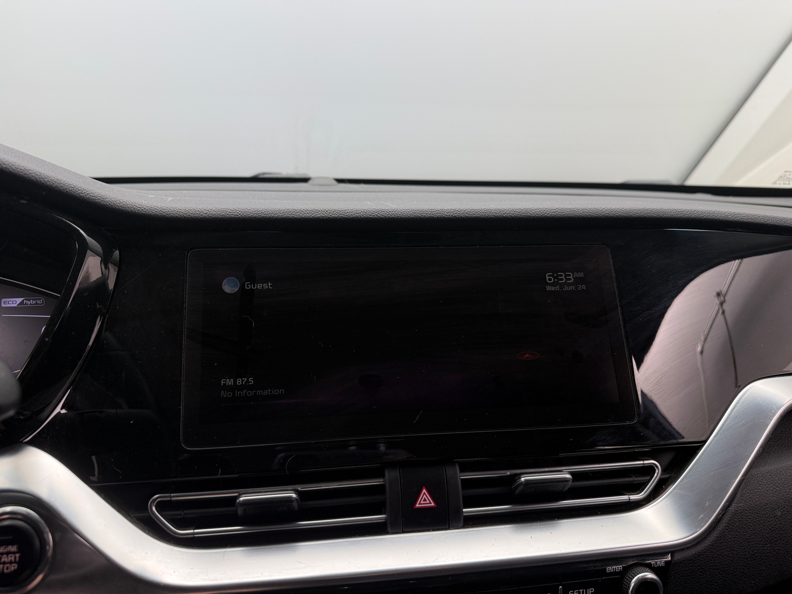 Thumbnail: 2022 Kia Niro - 3