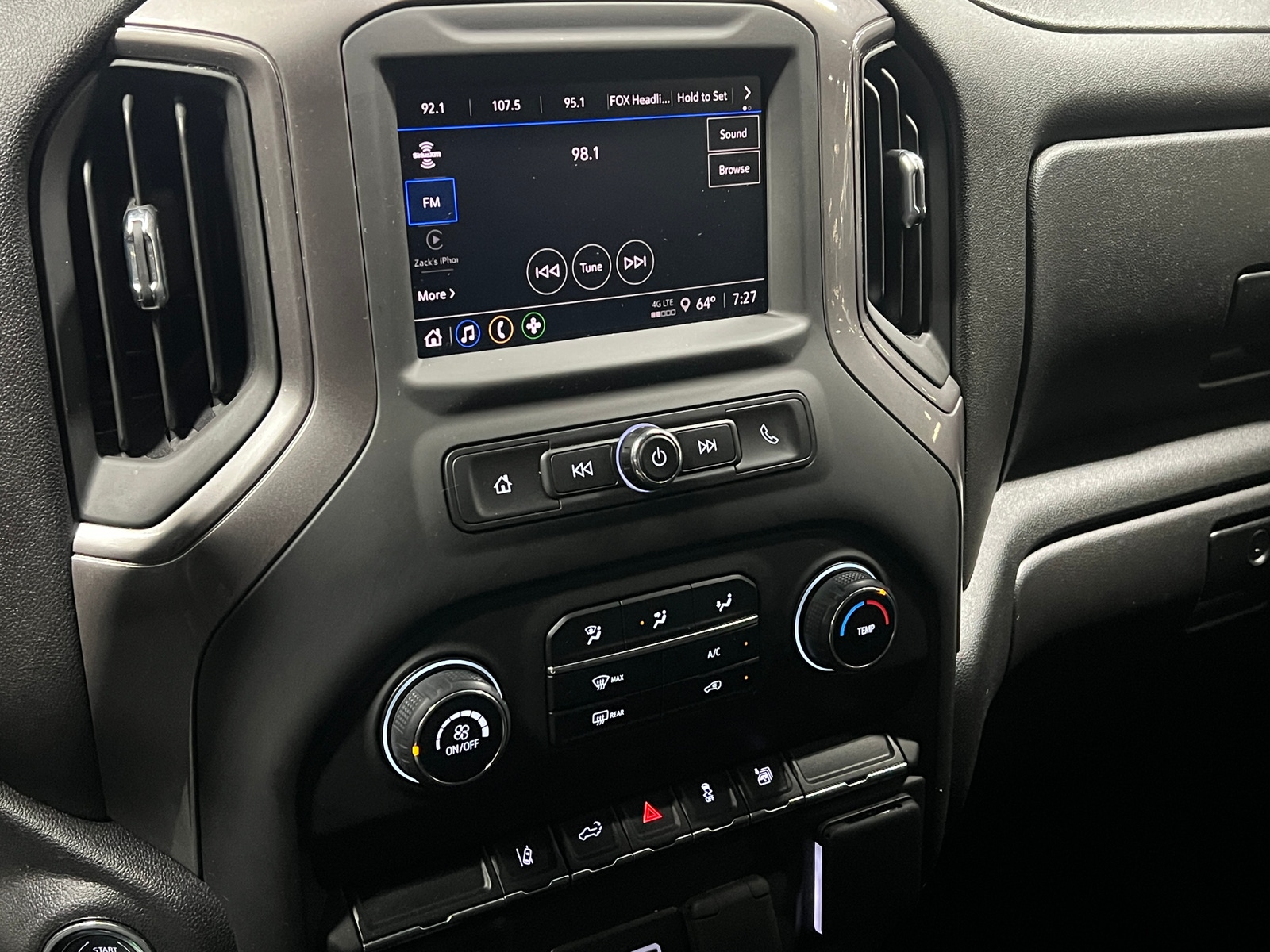 Thumbnail: 2024 Chevrolet Silverado 2500 - 4