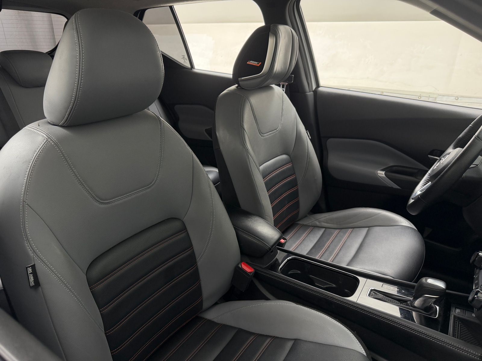 Thumbnail: 2023 Nissan Kicks - 2