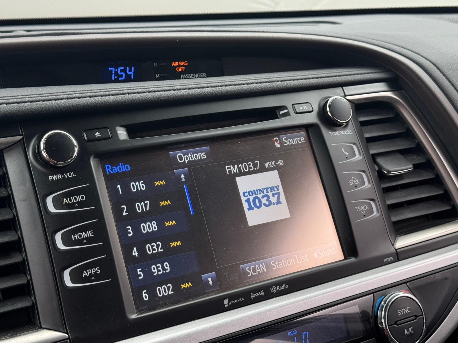 Thumbnail: 2019 Toyota Highlander - 4