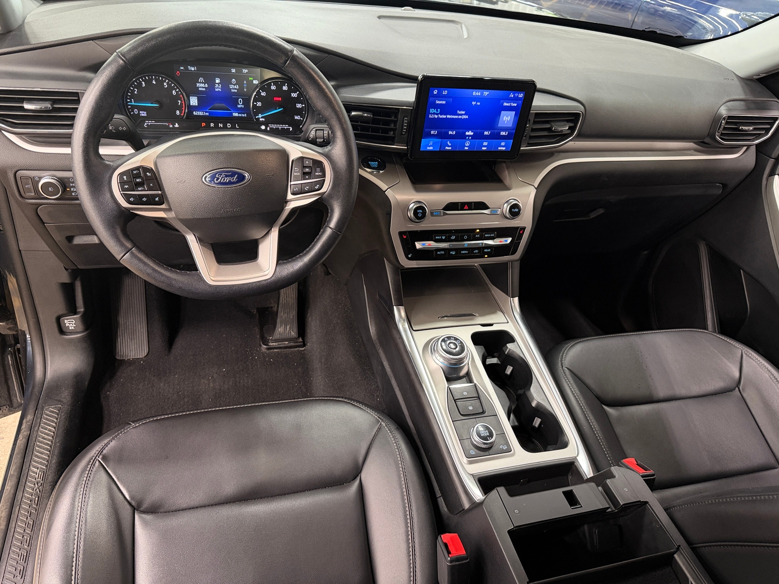 Thumbnail: 2022 Ford Explorer - 2