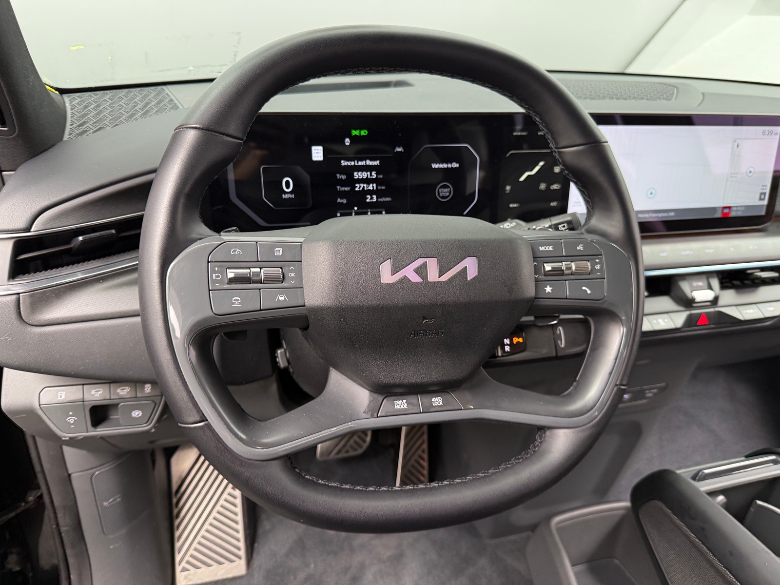 Thumbnail: 2025 Kia EV9 - 4