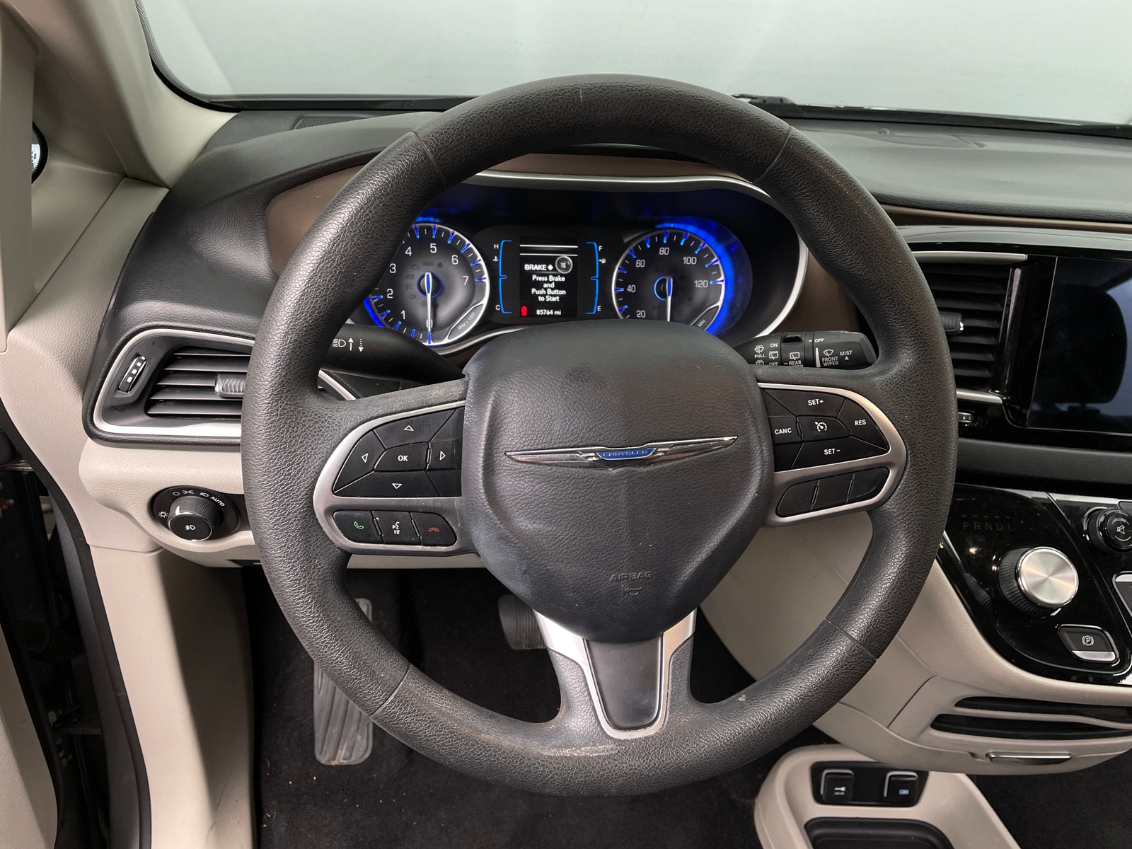 Thumbnail: 2017 Chrysler Pacifica - 5