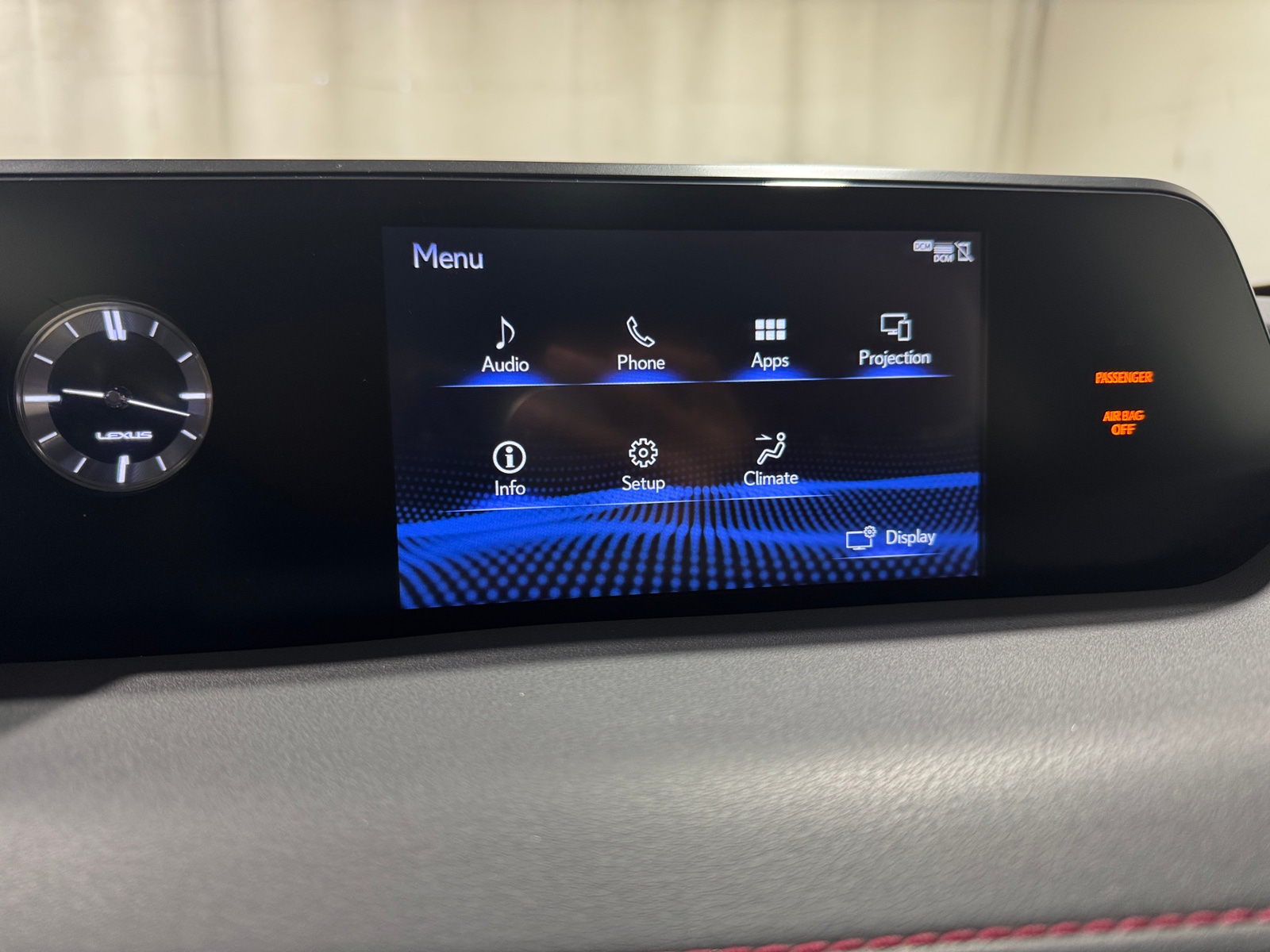 Thumbnail: 2019 Lexus UX - 3