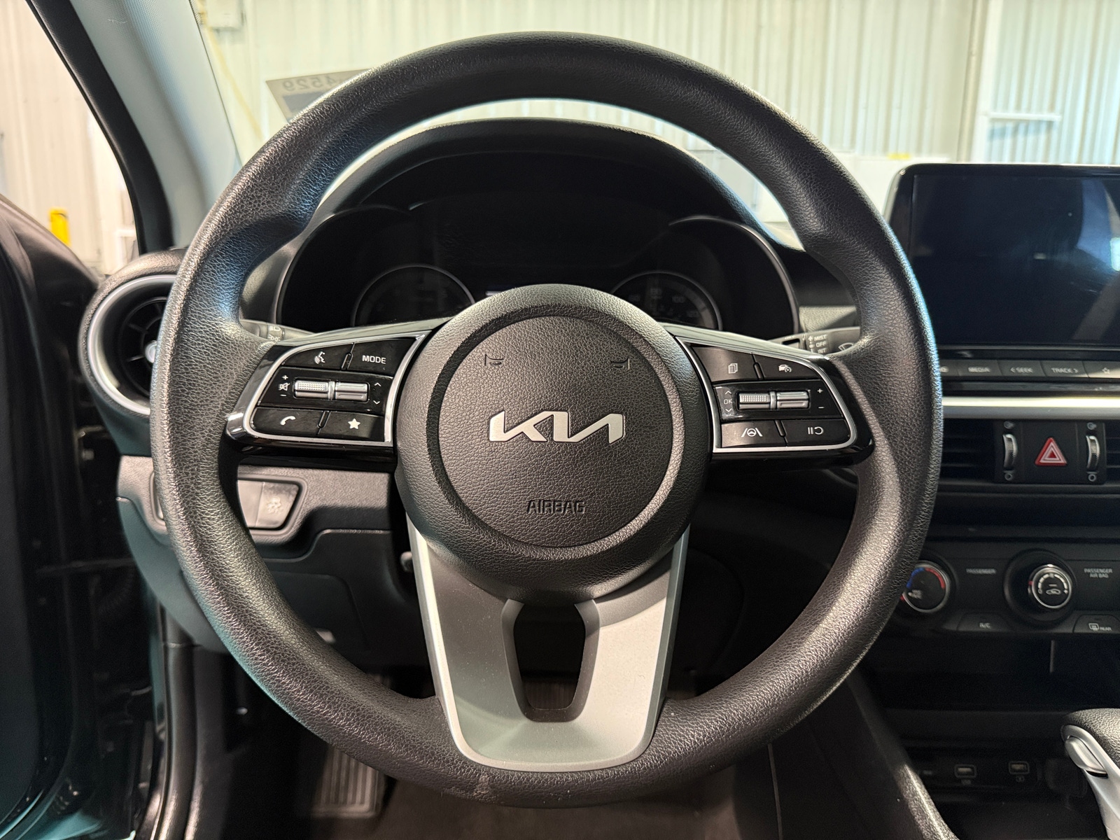 Thumbnail: 2024 Kia Forte - 5