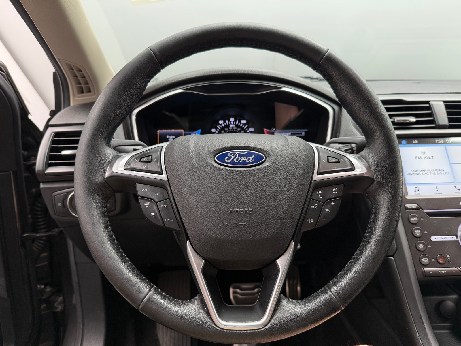 Thumbnail: 2017 Ford Fusion - 4