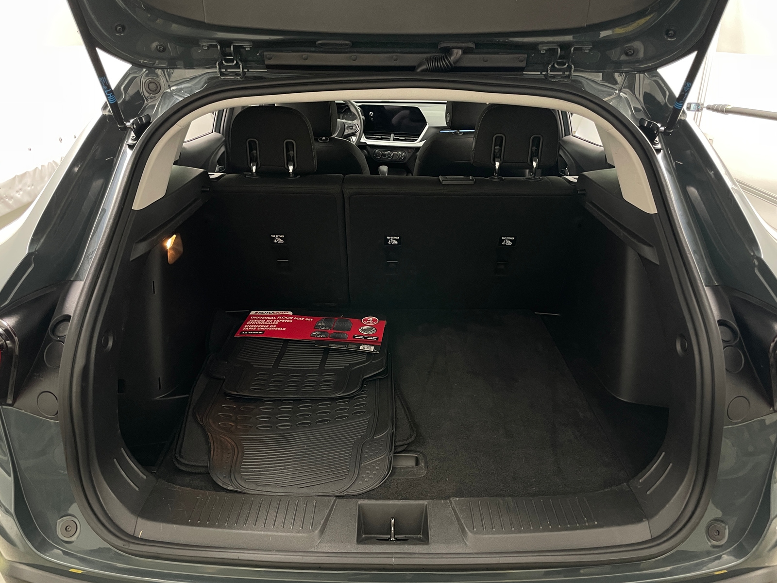 Thumbnail: 2026 Chevrolet Trax - 7