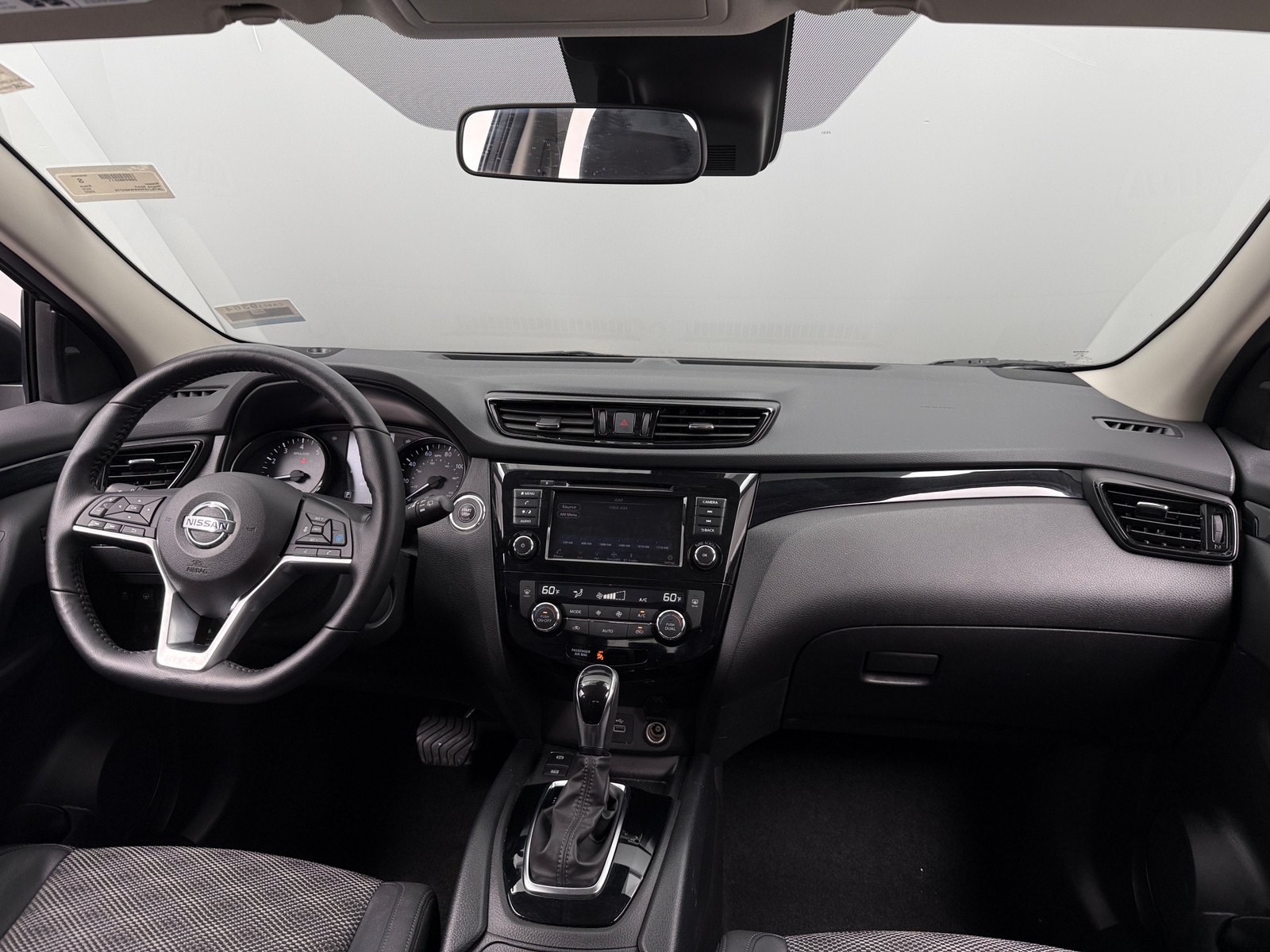 Thumbnail: 2022 Nissan Rogue Sport - 3