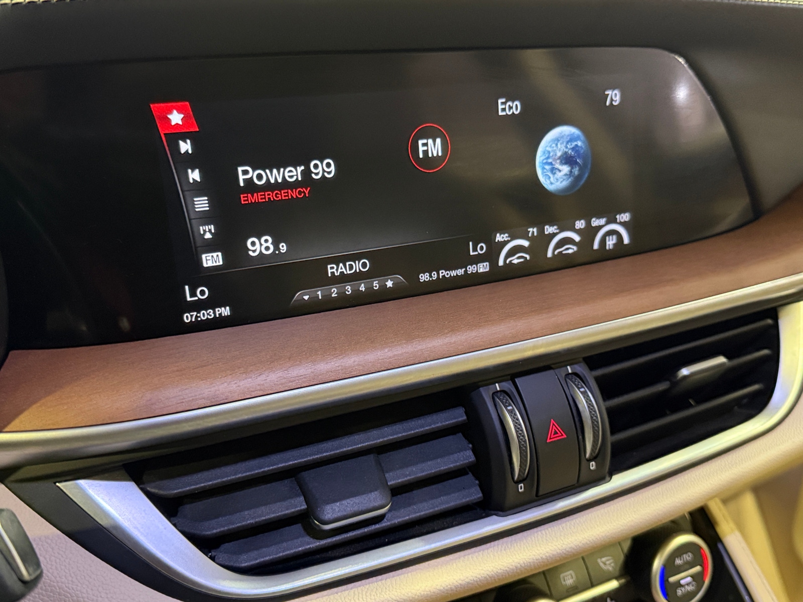 Thumbnail: 2019 Alfa Romeo Stelvio - 3
