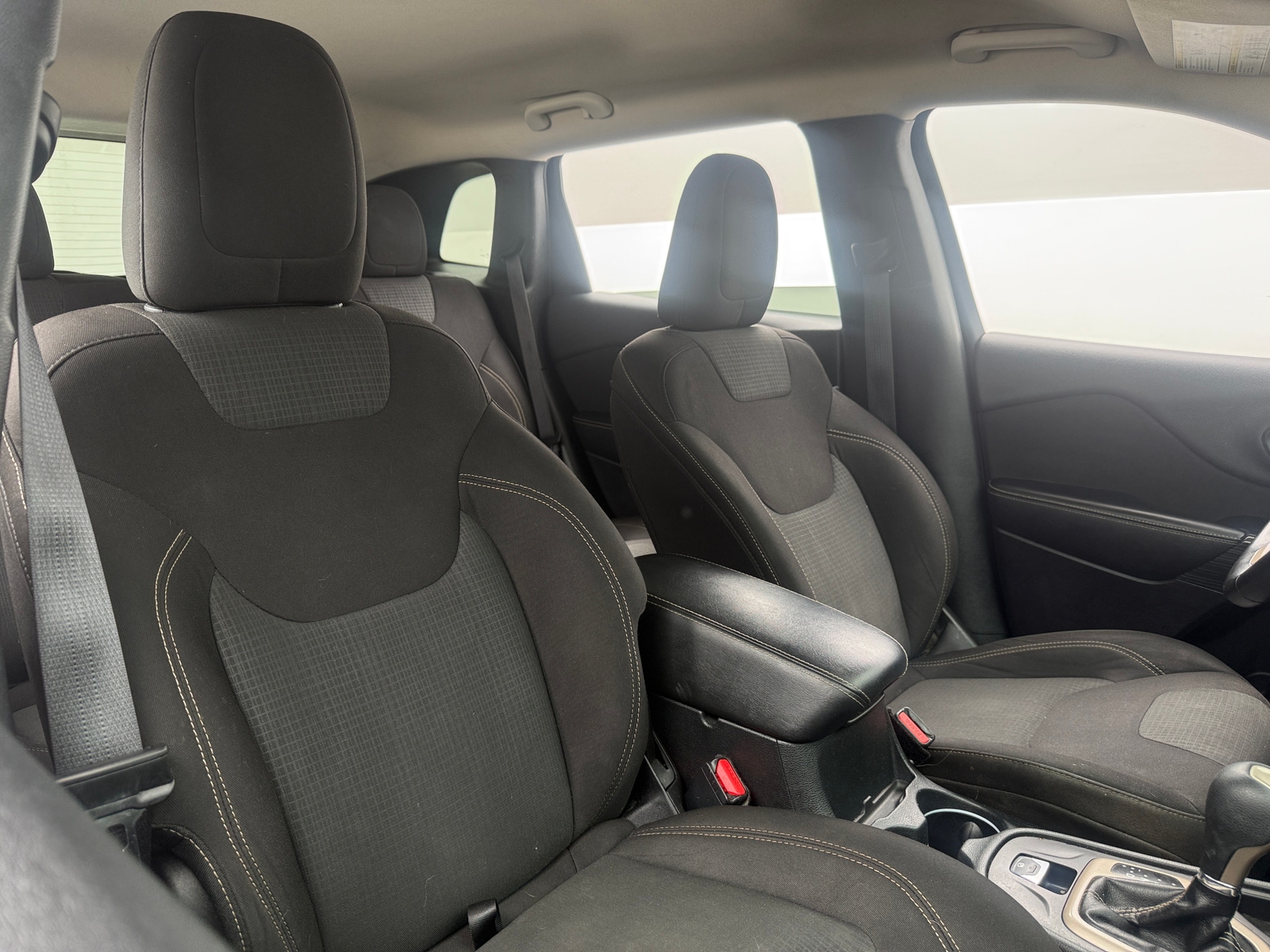 Thumbnail: 2016 Jeep Cherokee - 2