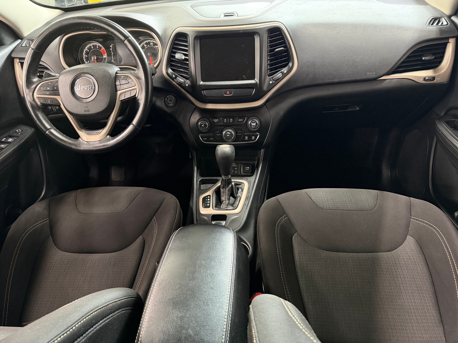 Thumbnail: 2016 Jeep Cherokee - 3