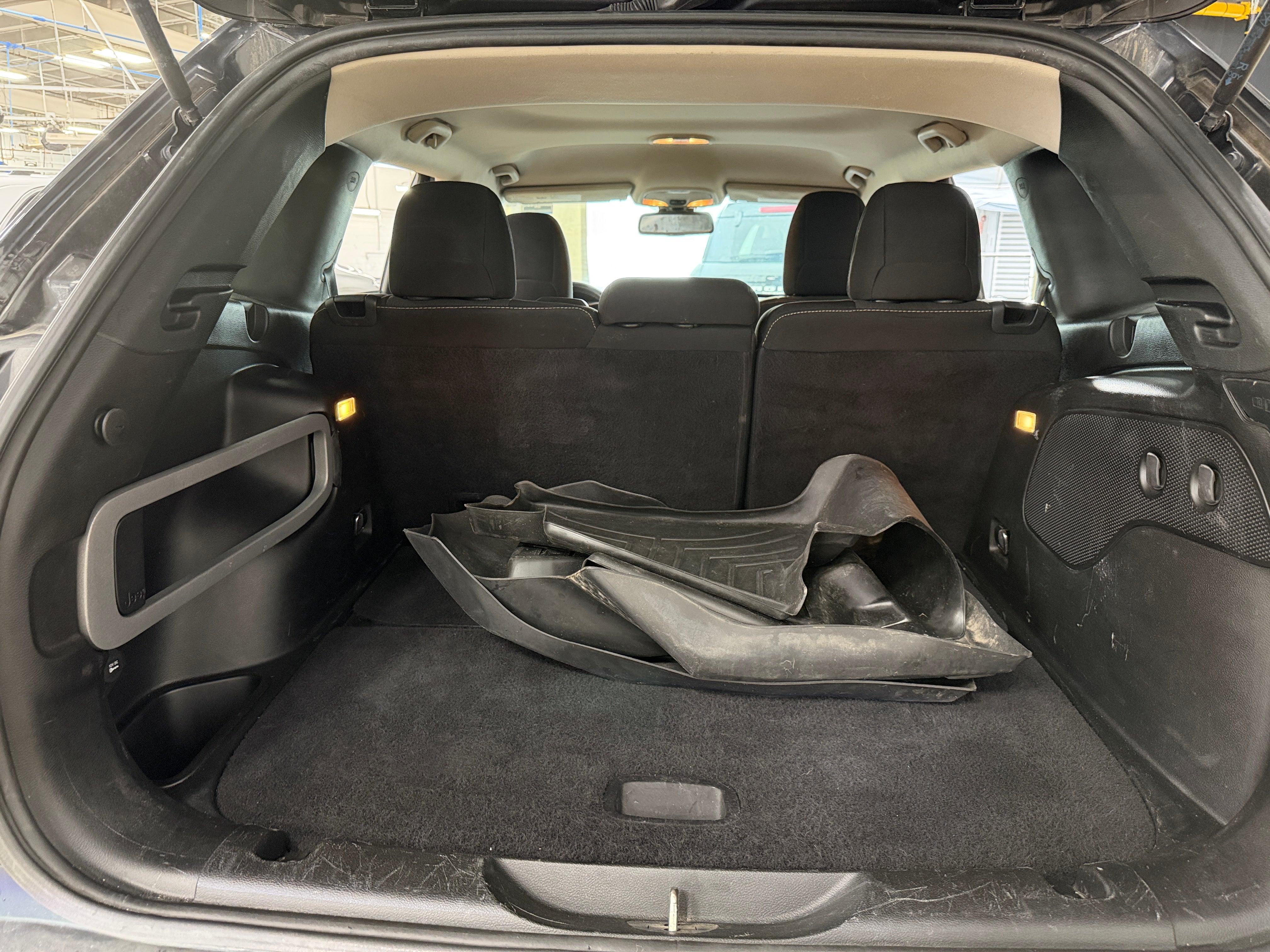 2016 Jeep Cherokee Altitude - Photo 7