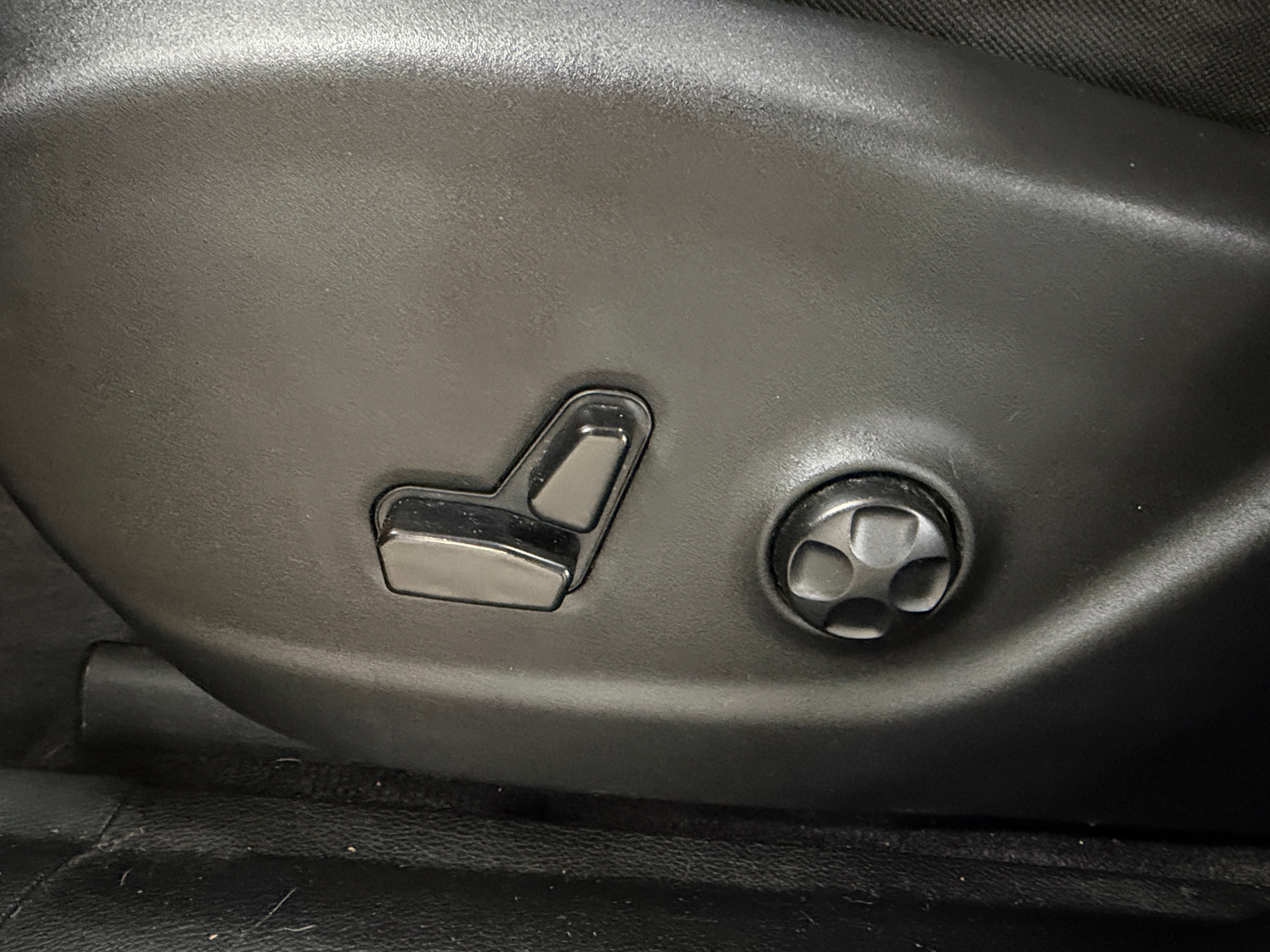2016 Jeep Cherokee Altitude - Photo 3