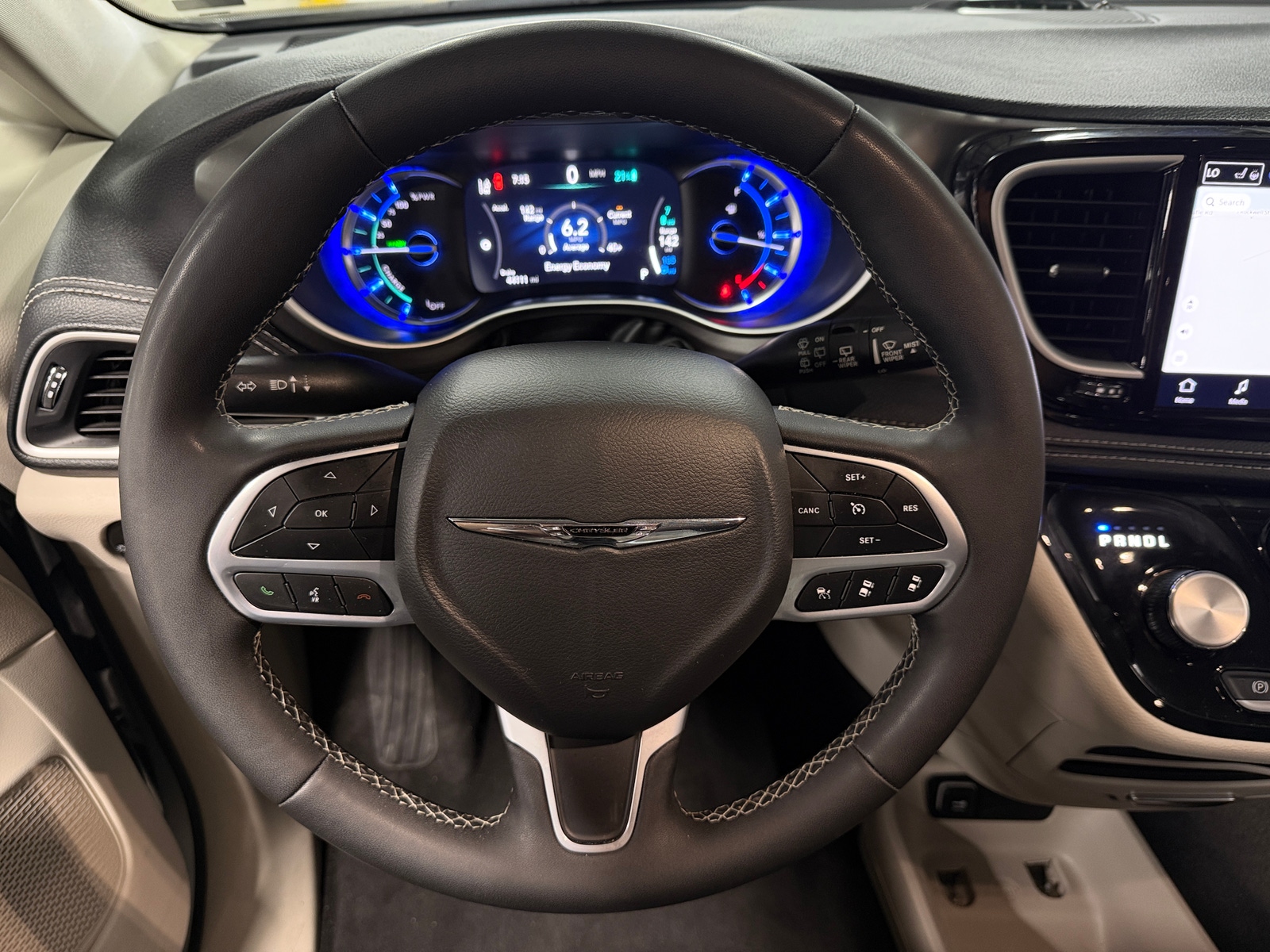 Thumbnail: 2024 Chrysler Pacifica - 4