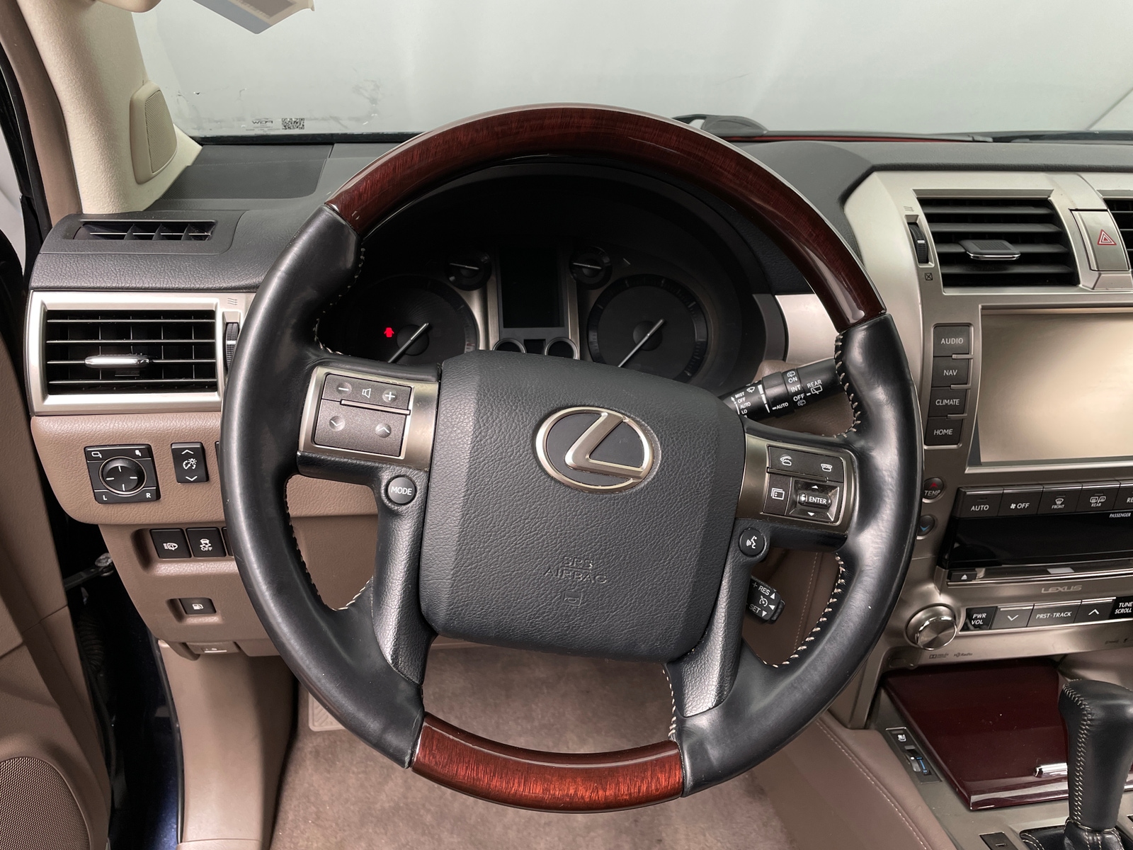 Thumbnail: 2019 Lexus GX - 4