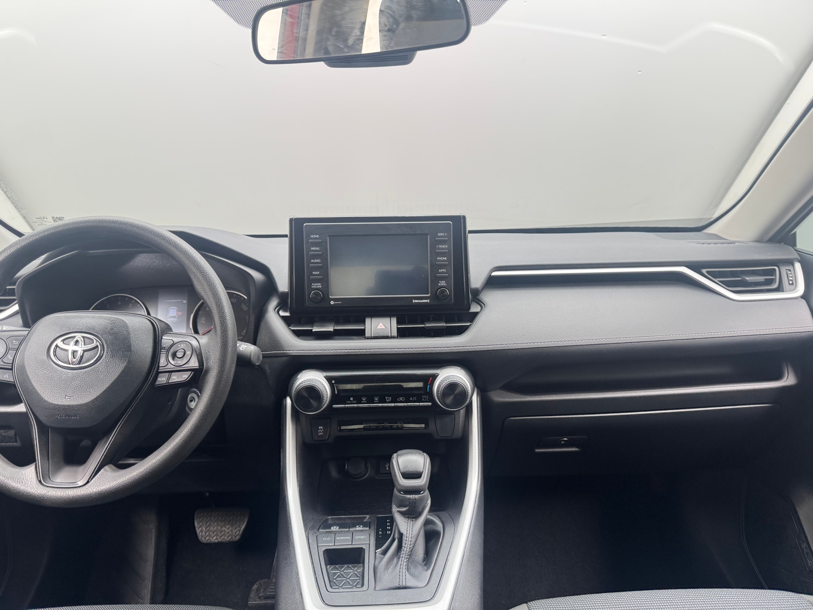 Thumbnail: 2022 Toyota RAV4 - 3