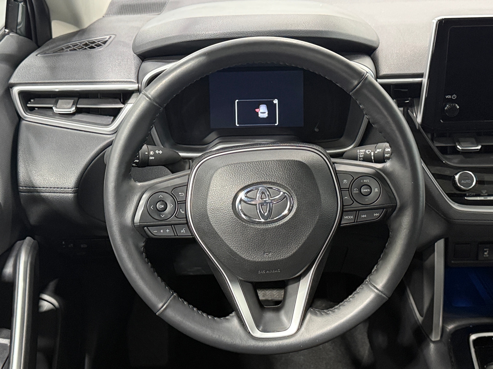 Thumbnail: 2023 Toyota Corolla Cross - 4