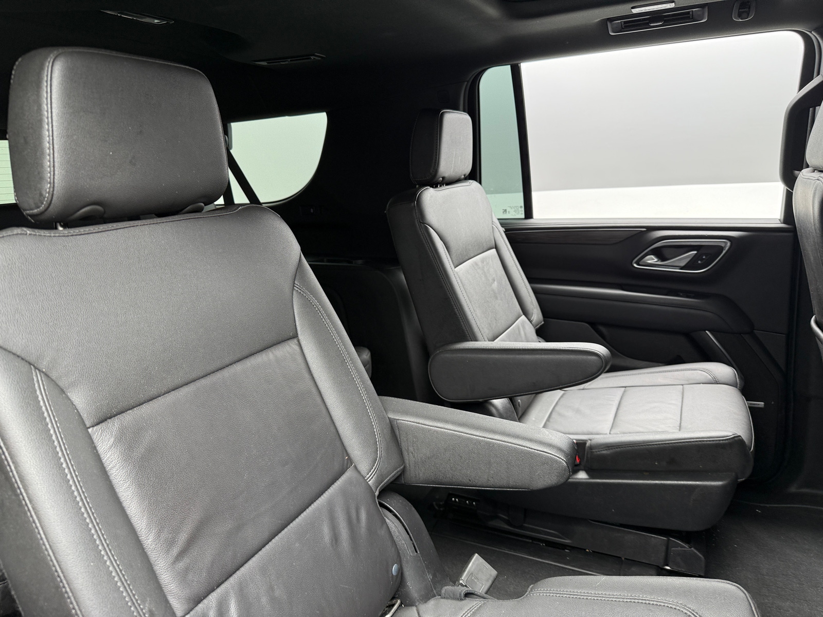 Thumbnail: 2022 Chevrolet Suburban - 5