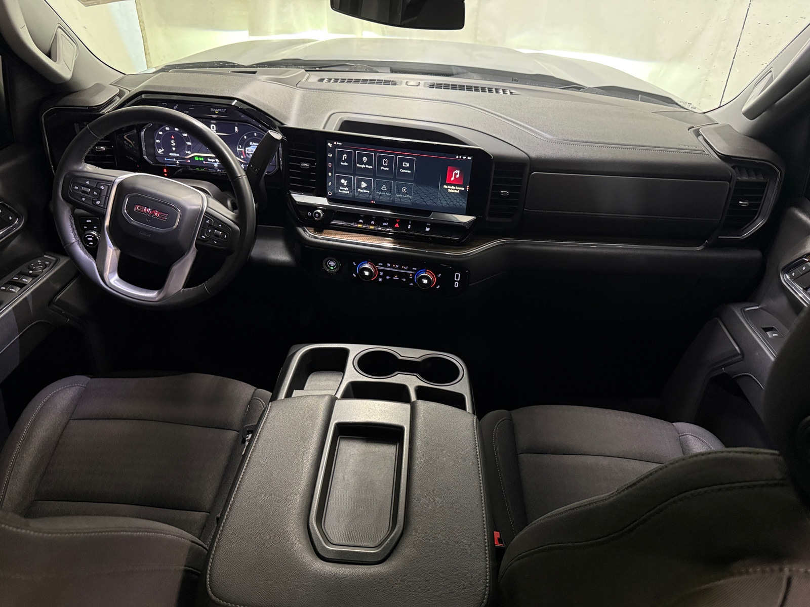 Thumbnail: 2024 GMC Sierra 1500 - 3