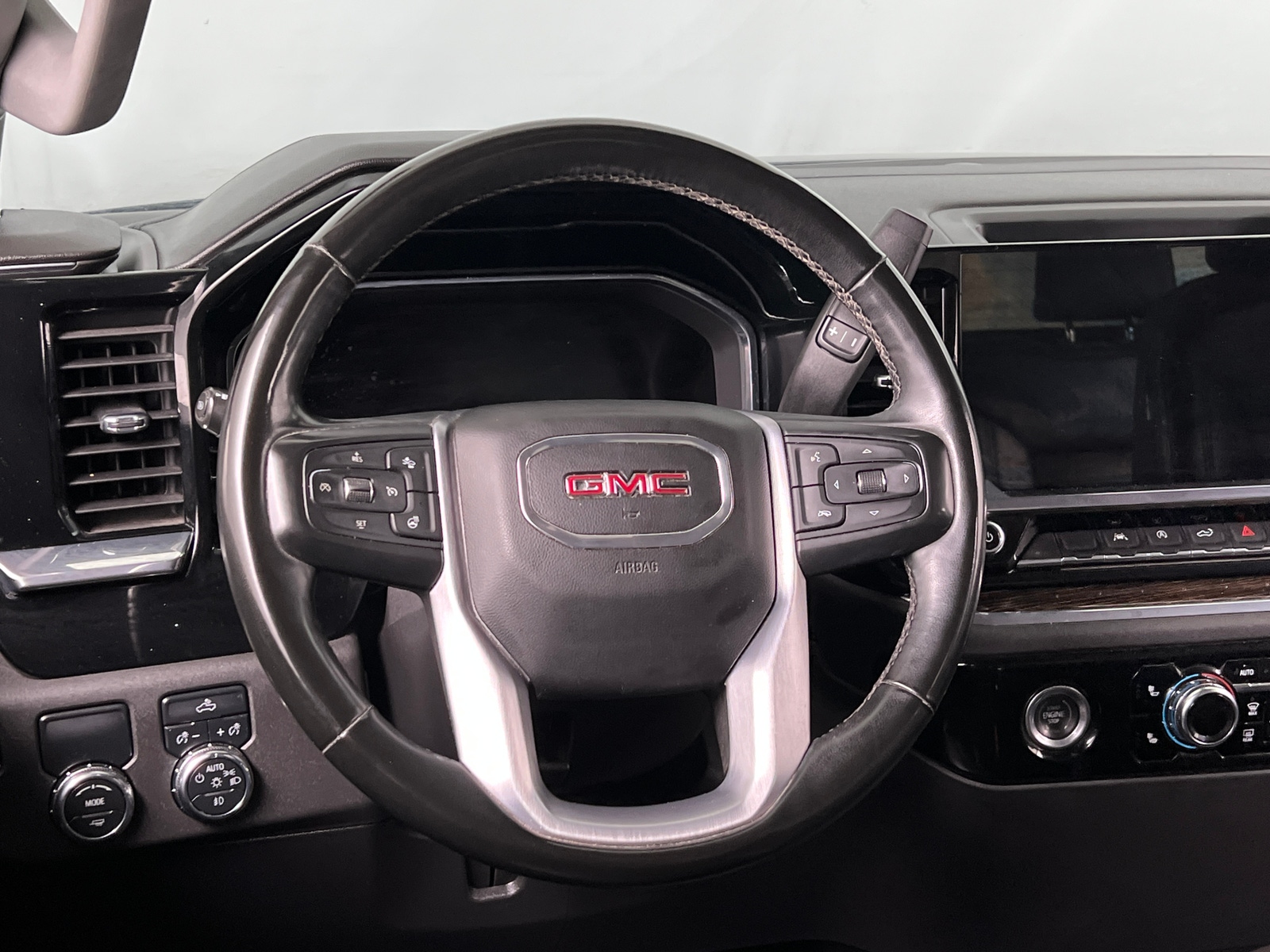 Thumbnail: 2023 GMC Sierra 1500 - 5