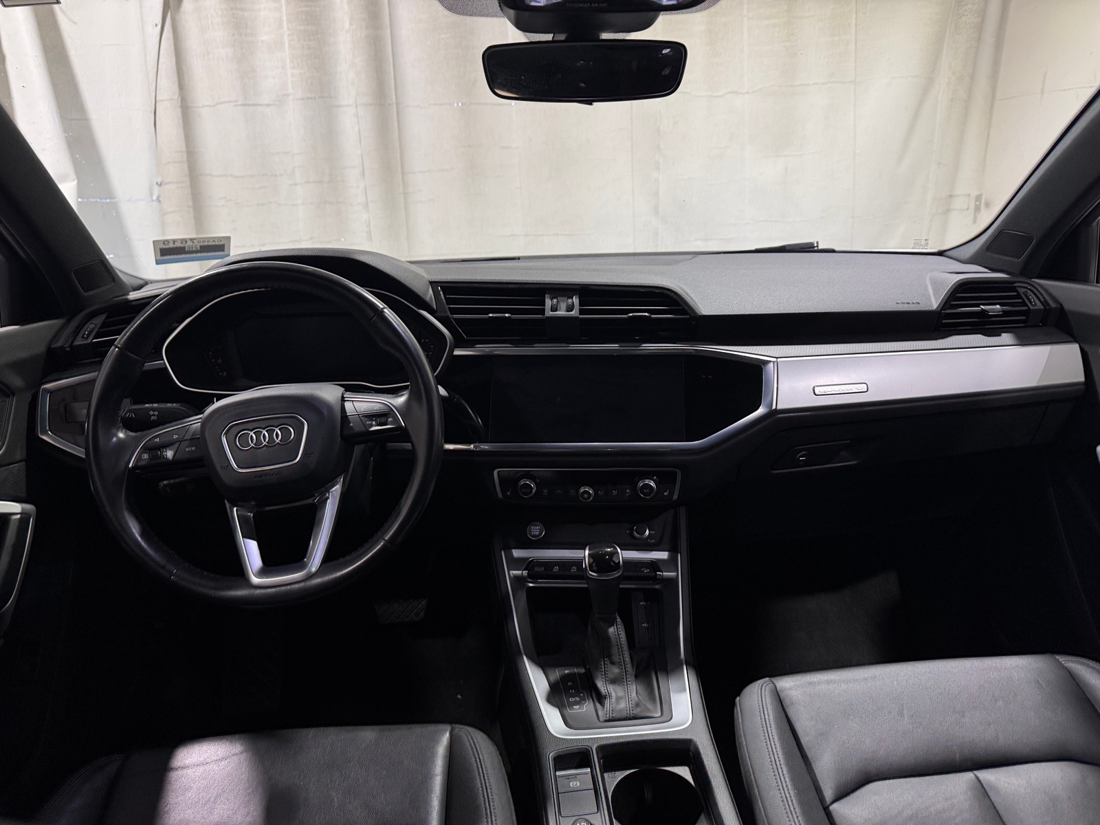 Thumbnail: 2020 Audi Q3 - 2