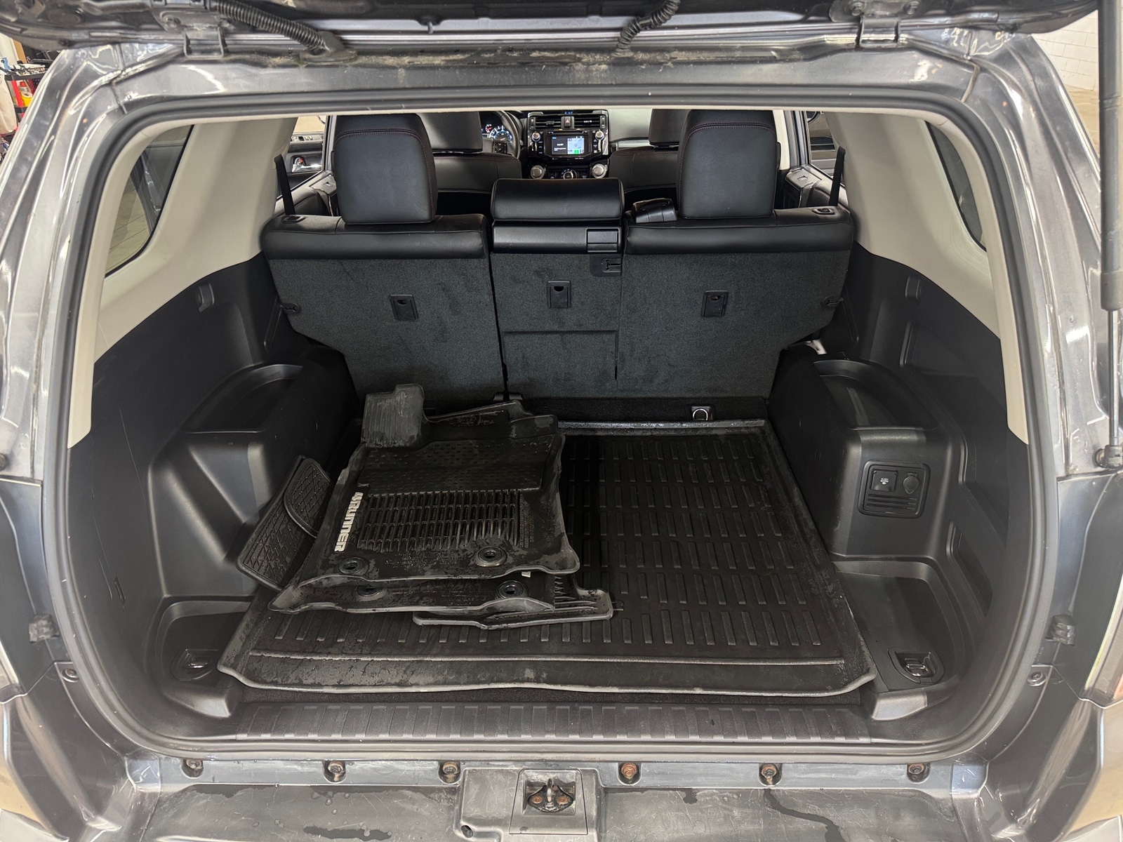 Thumbnail: 2019 Toyota 4Runner - 6