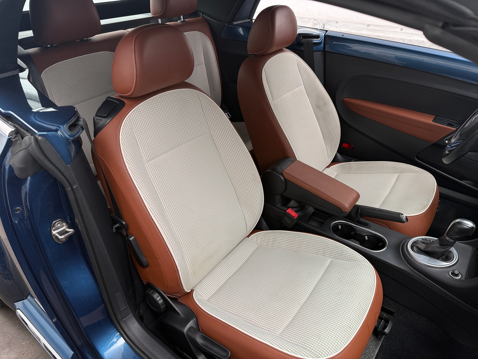 Thumbnail: 2017 Volkswagen Beetle - 2