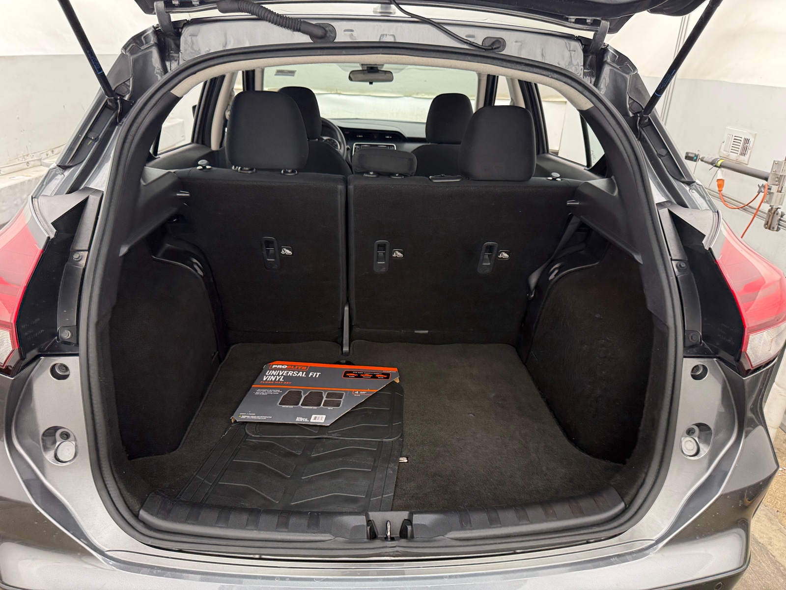Thumbnail: 2024 Nissan Kicks - 7